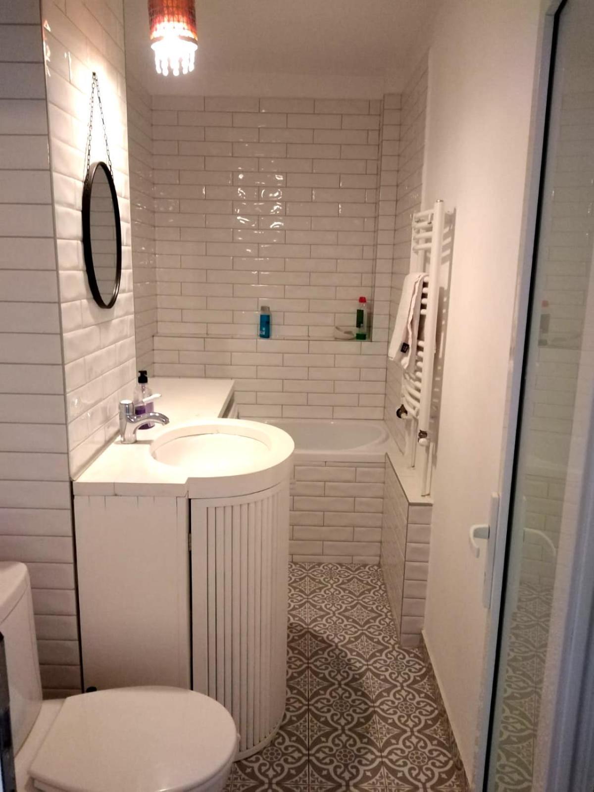 Superb 1br With Air Conditioner *