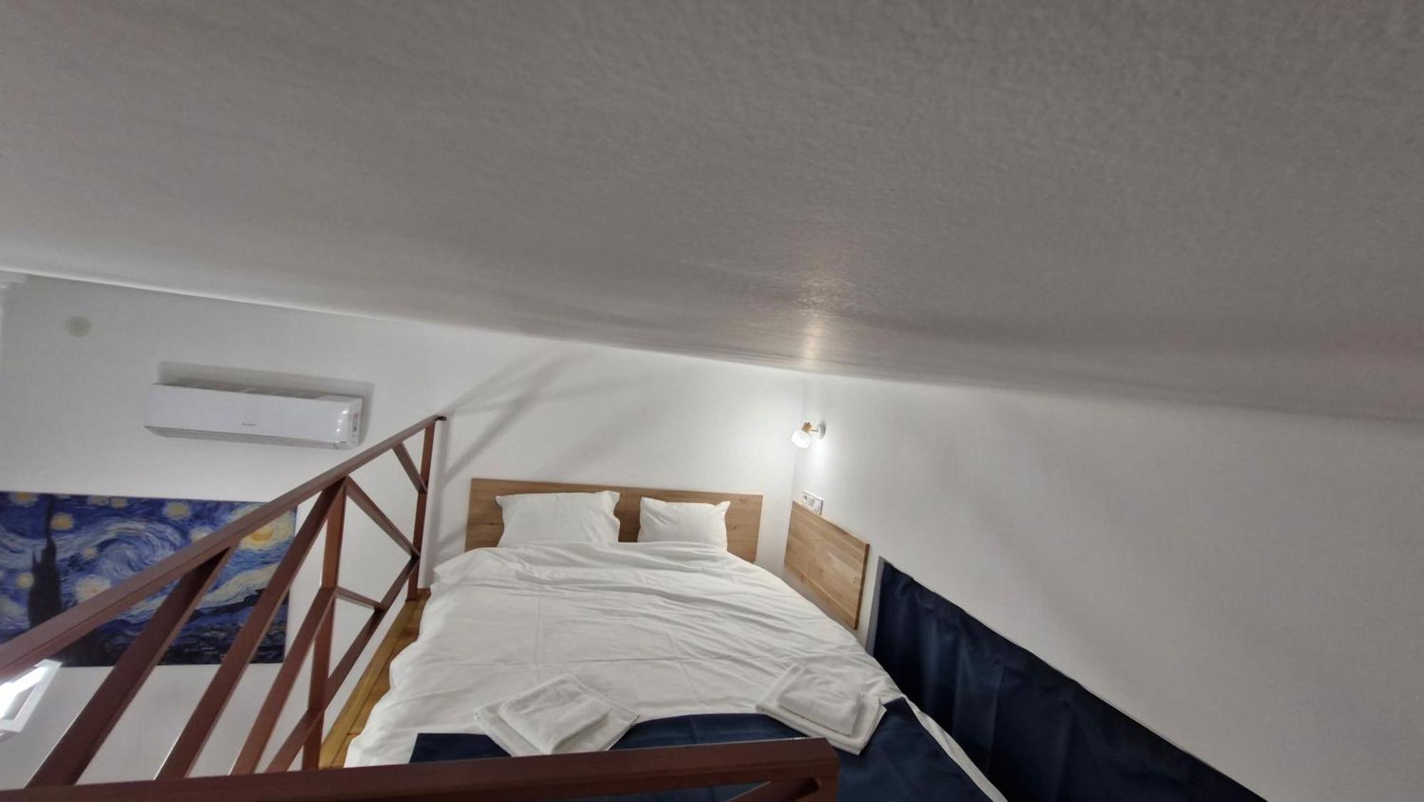 Cozy Old Town Eugen Carada Street Apartment *