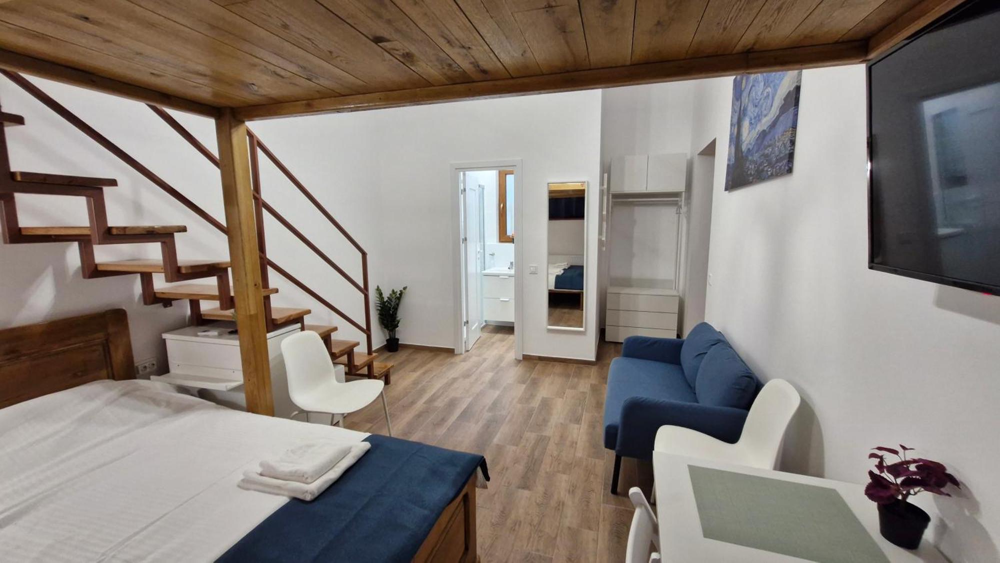 Apartment Cozy Old Town Eugen Carada Street *