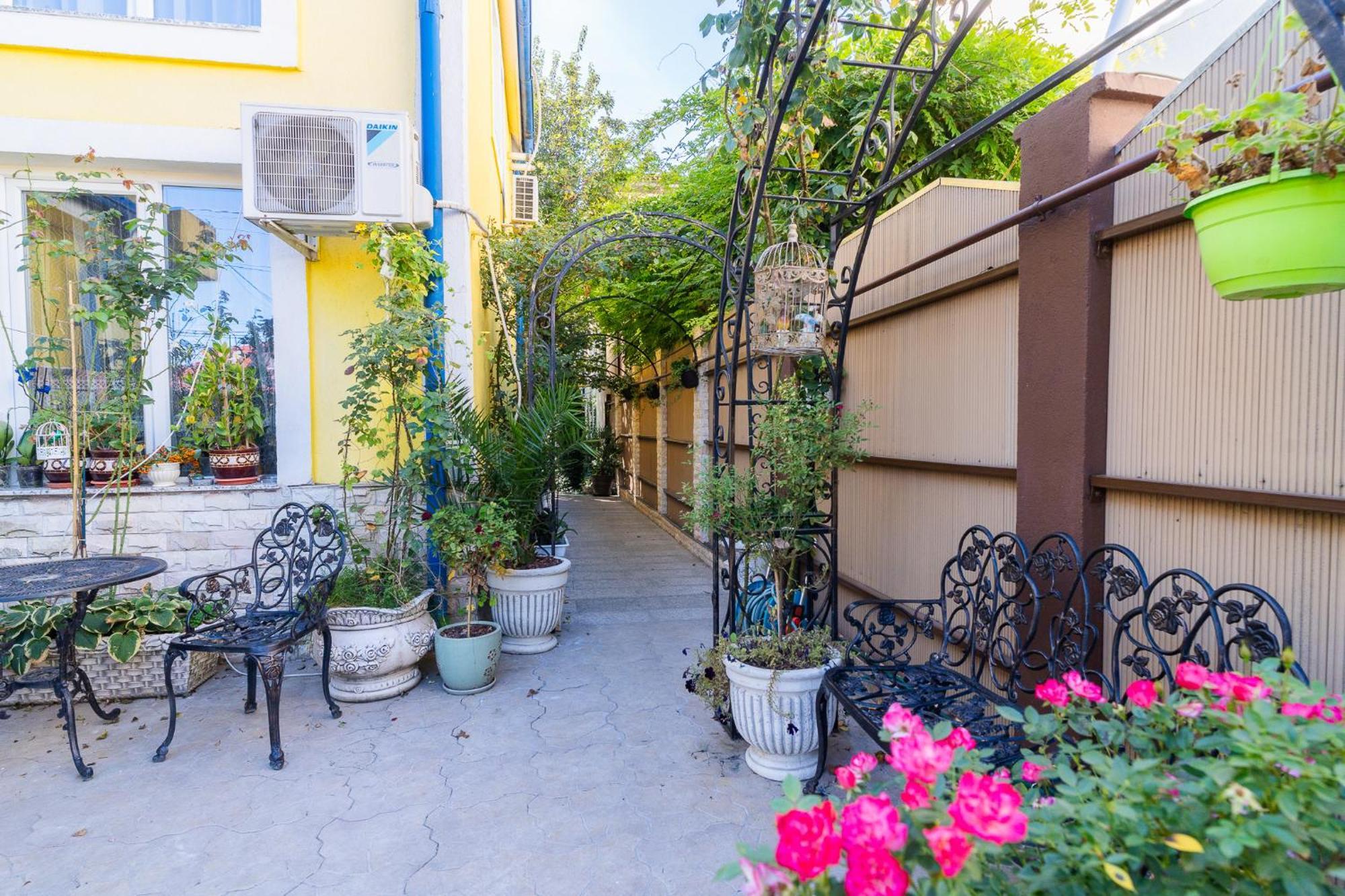 Cozy With Free Parking Close To Romexpo Bucharest