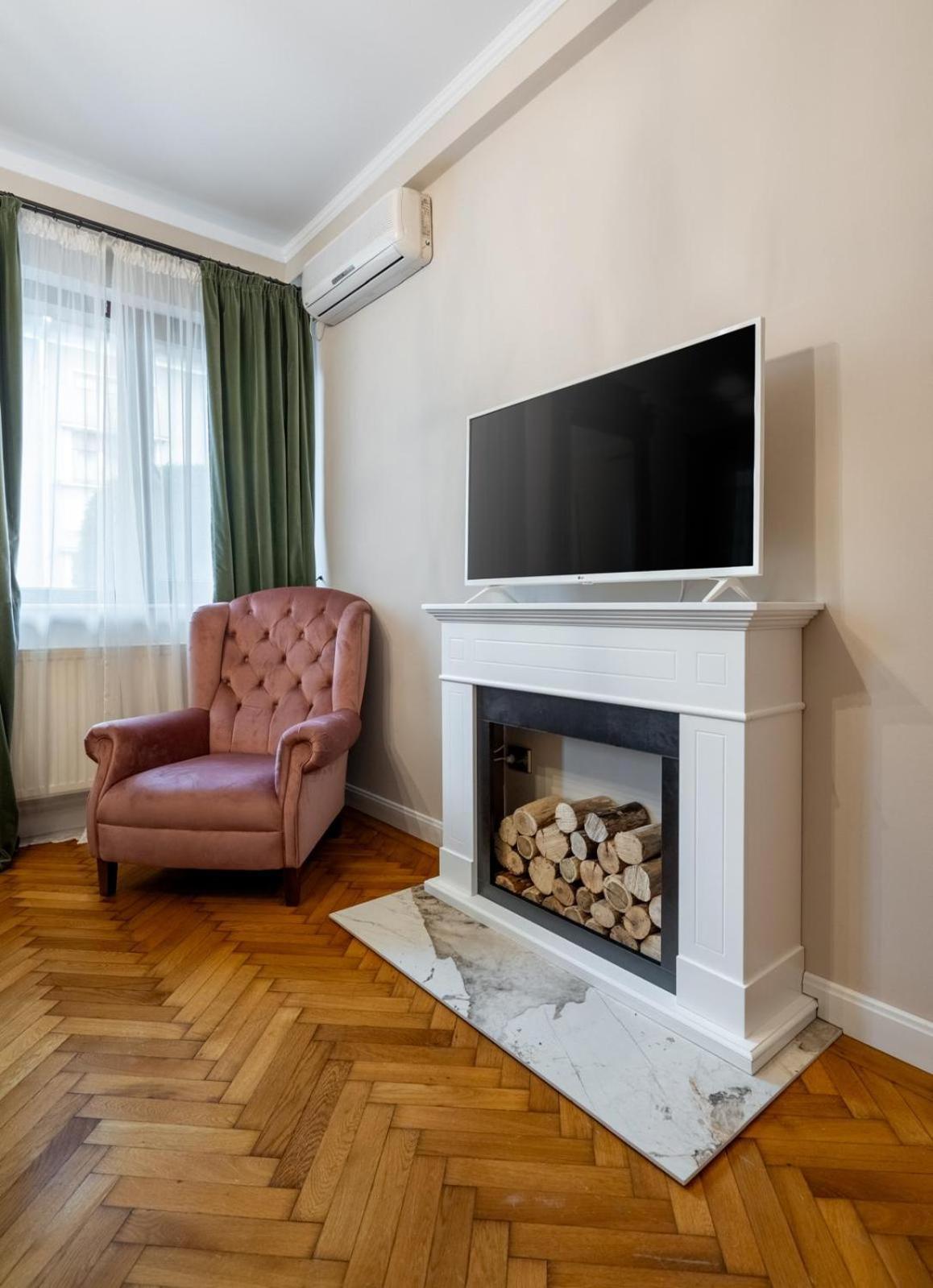 Casa Lu * Bucharest