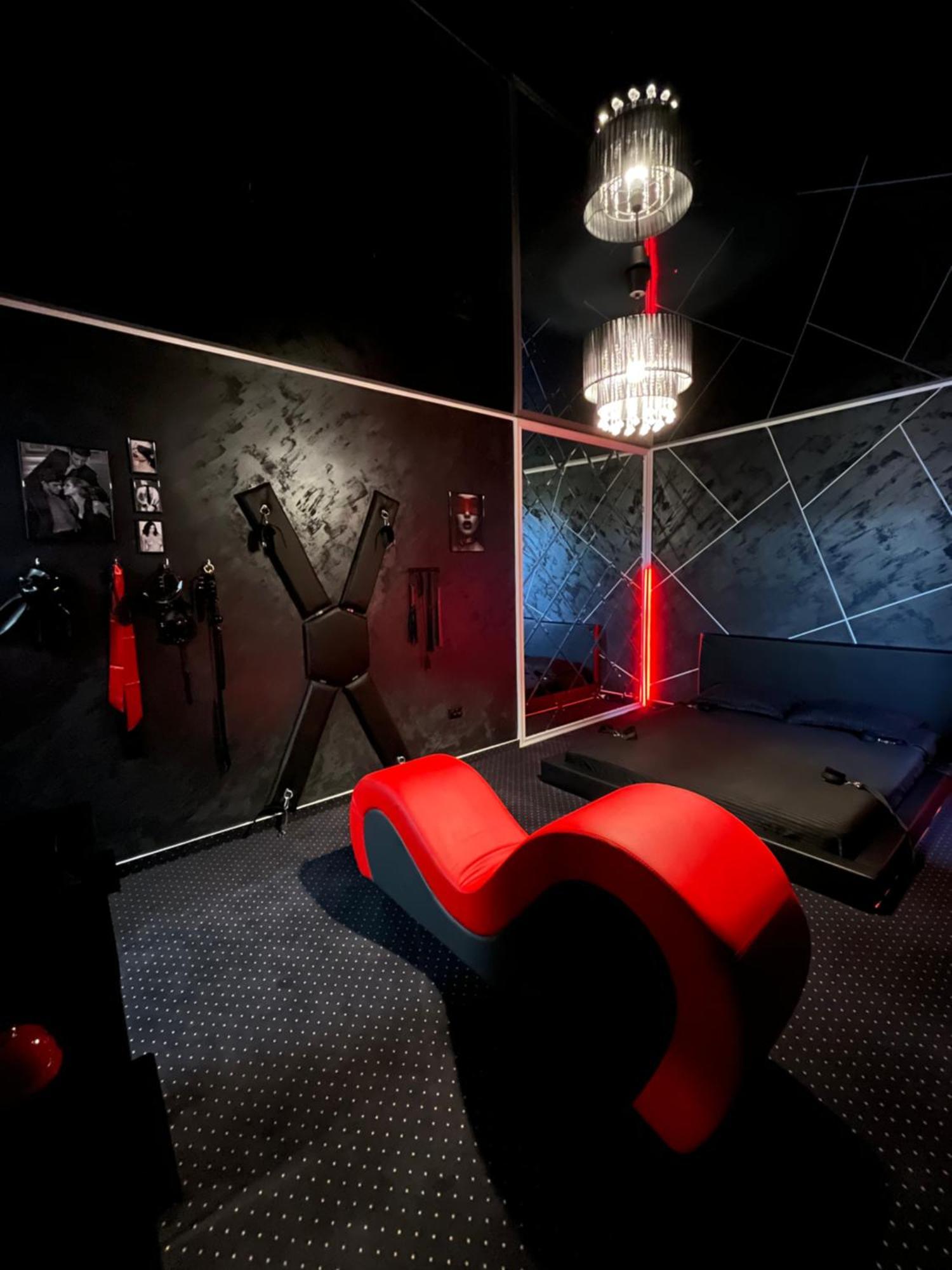 Apartment Adult Only Fantasy *