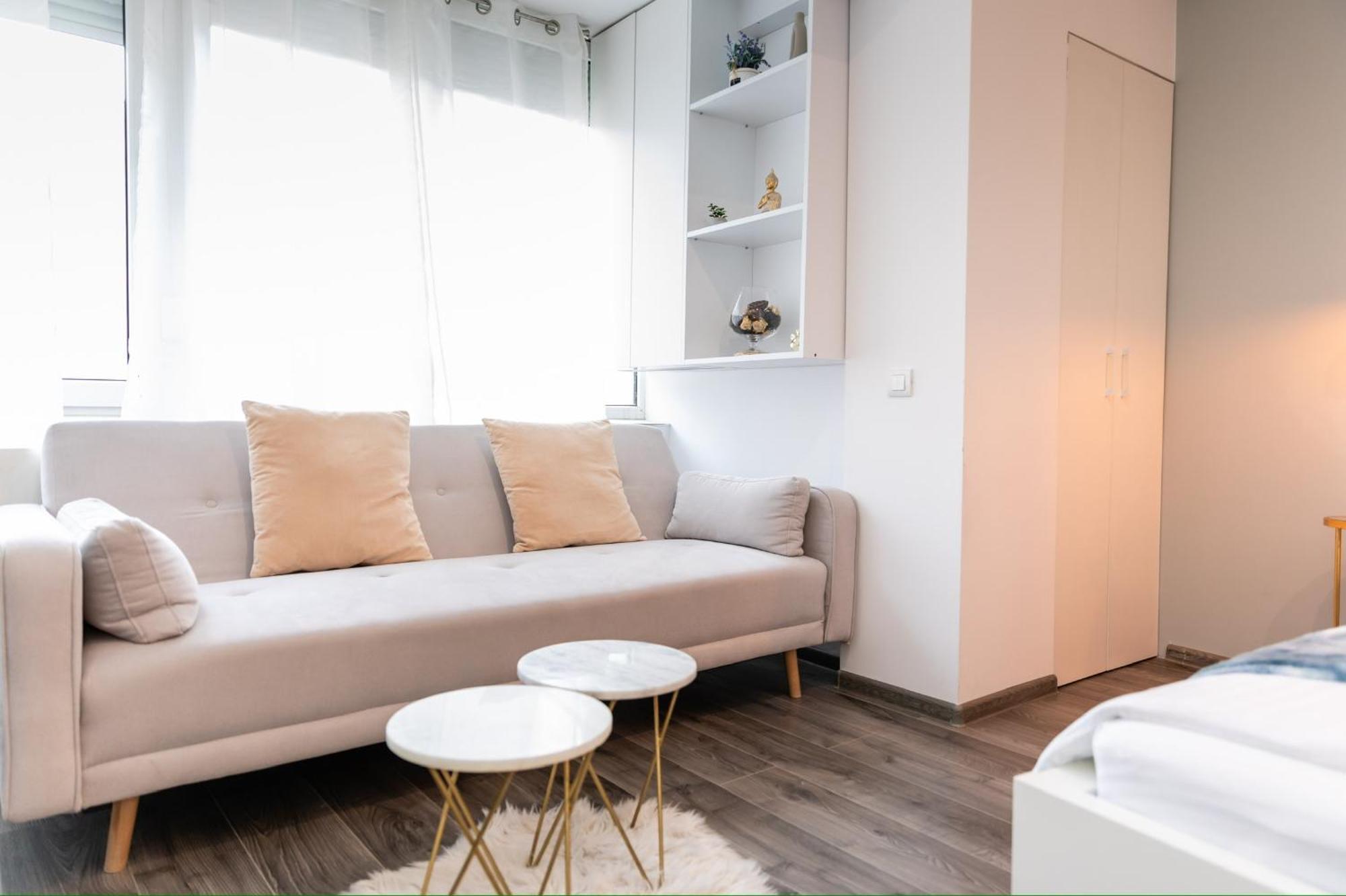 Apartment Bloom Ultracentral Bucharest