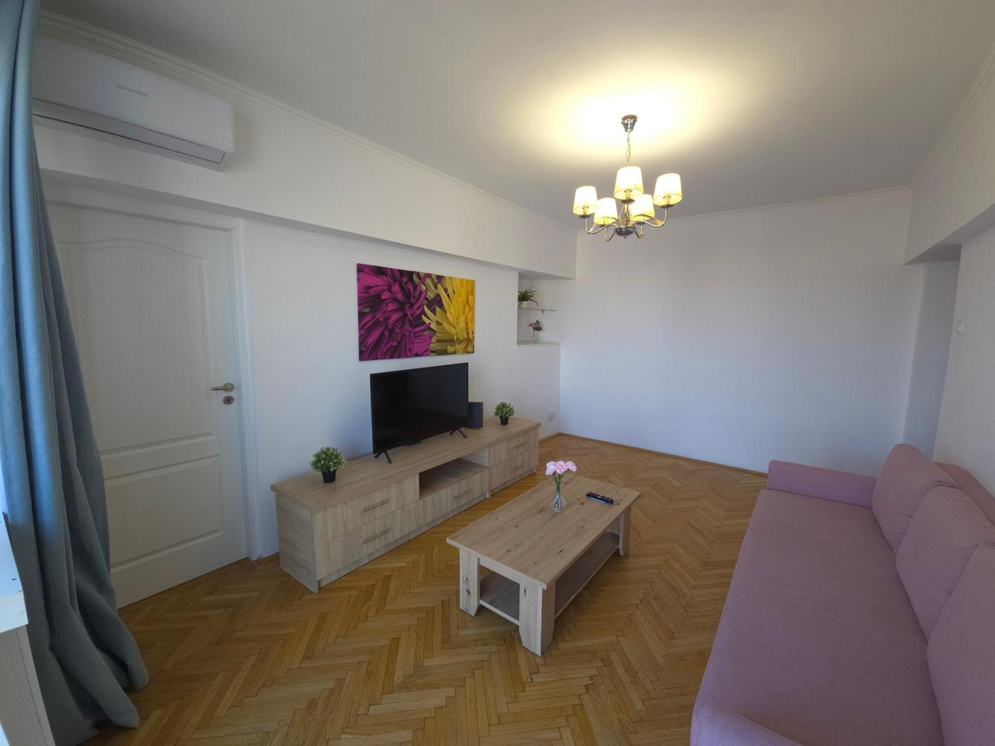 Apartament Atheneum Bucureşti