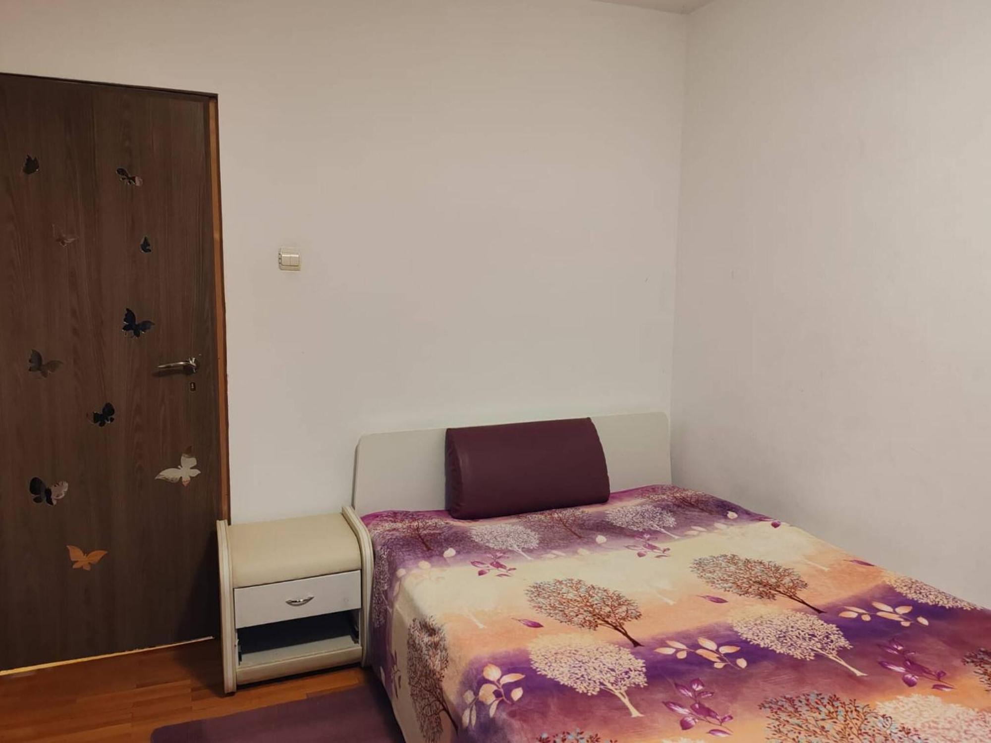 Parklake 4 With 6 Beds Accomodates 9 People Entire Apartment *