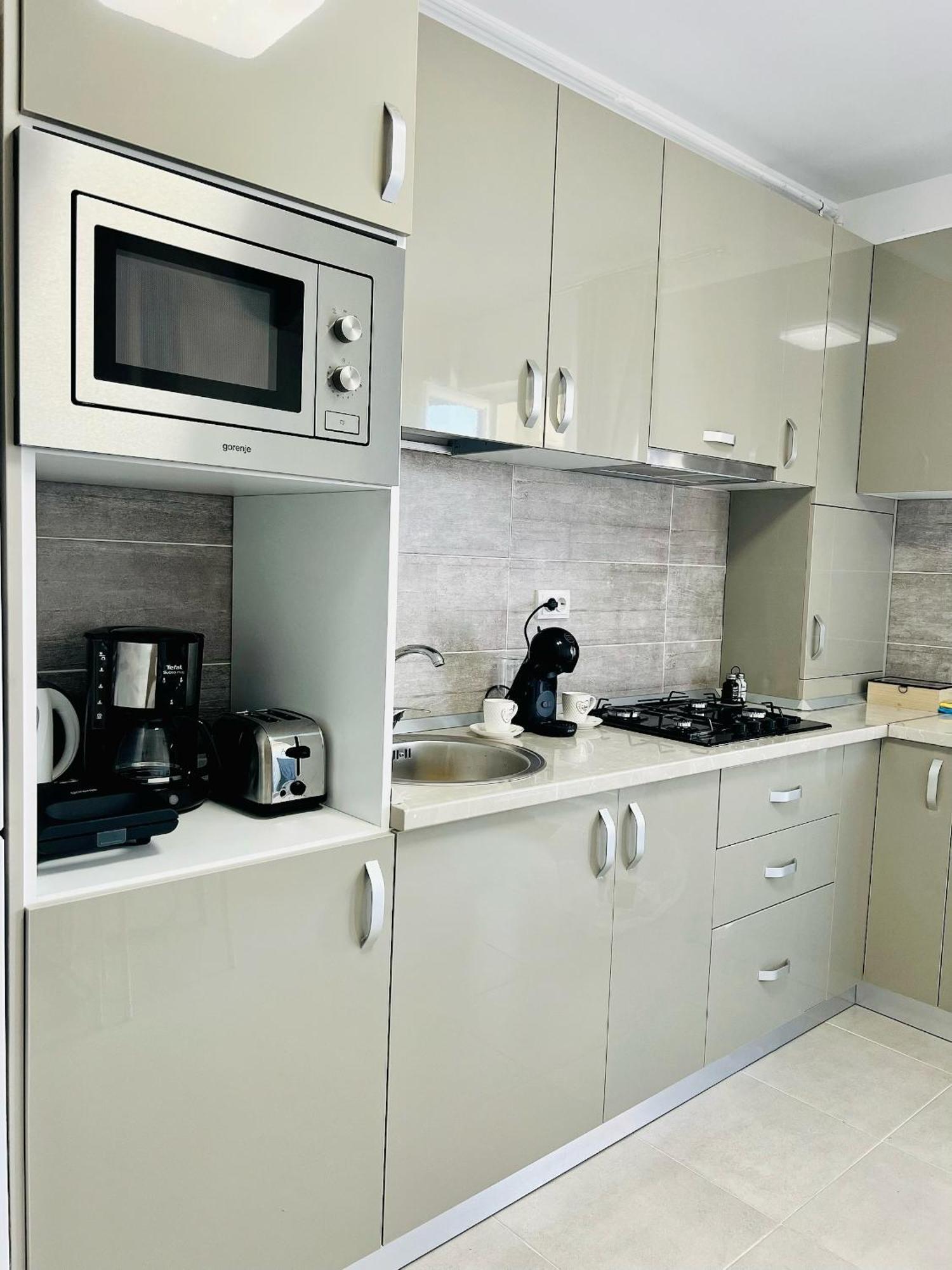 Apartament Gold House *