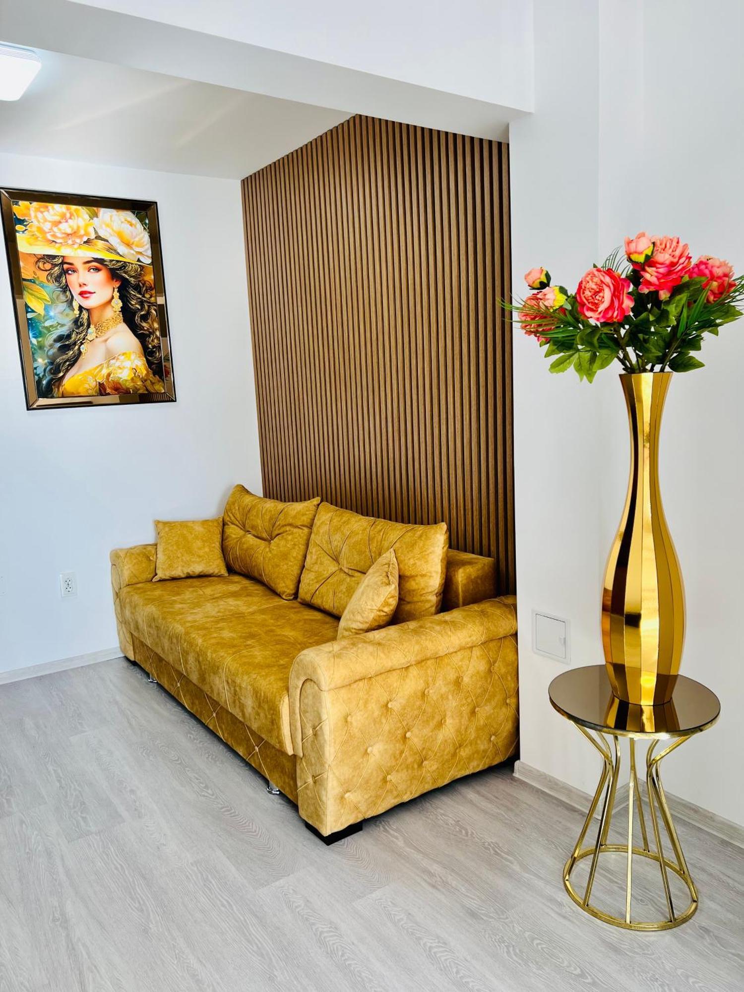 Gold House Apartament