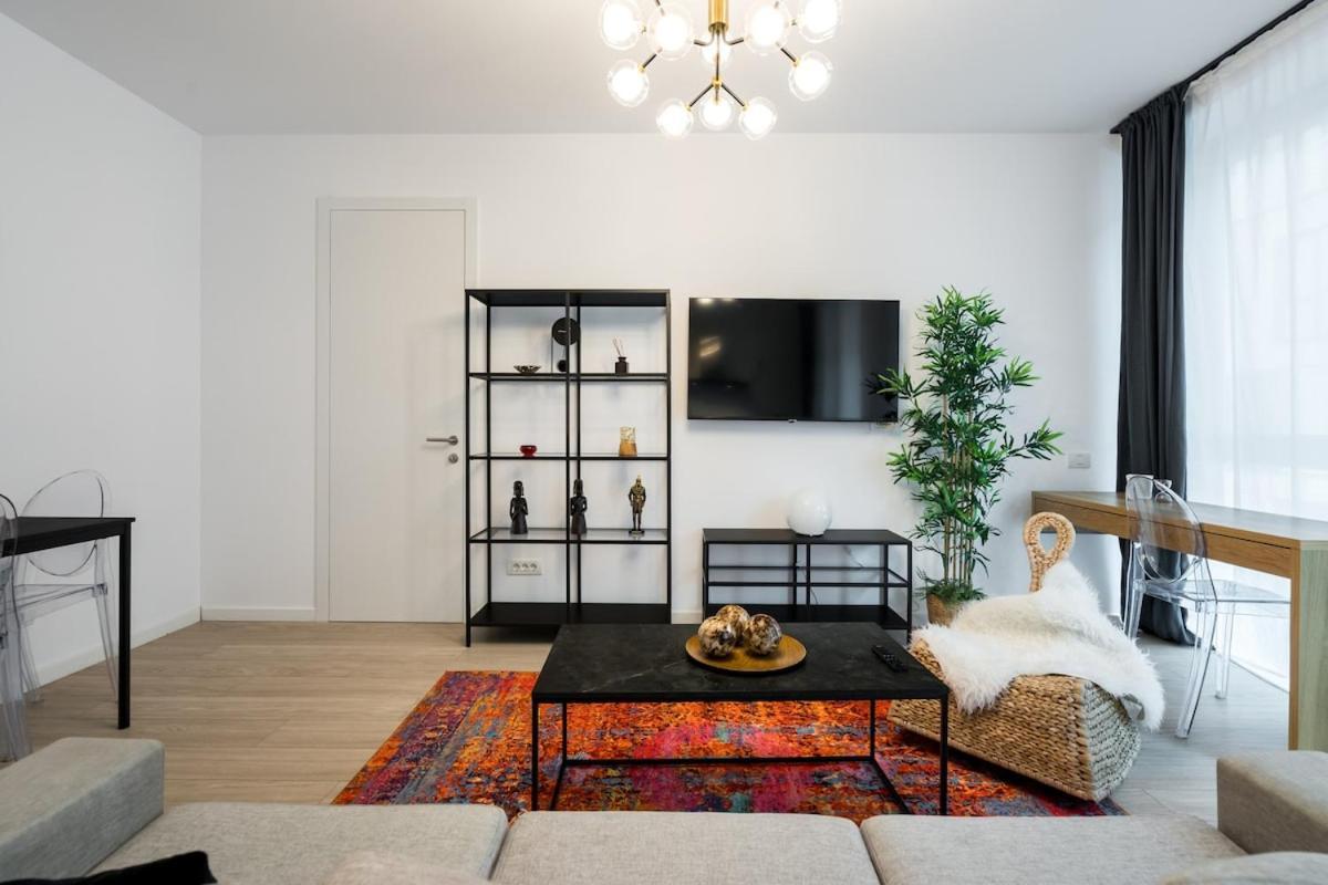 Elegance In Win Herastrau - King Bed Apartment