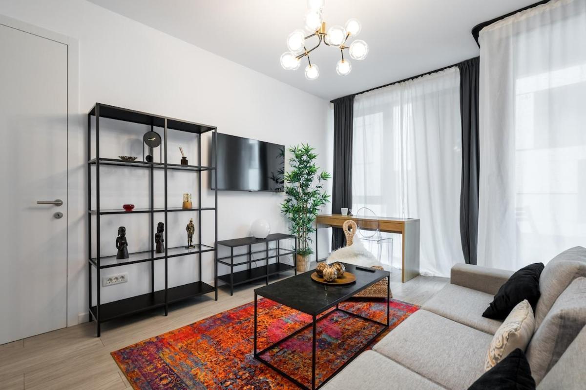 Apartment Elegance In Win Herastrau - King Bed *