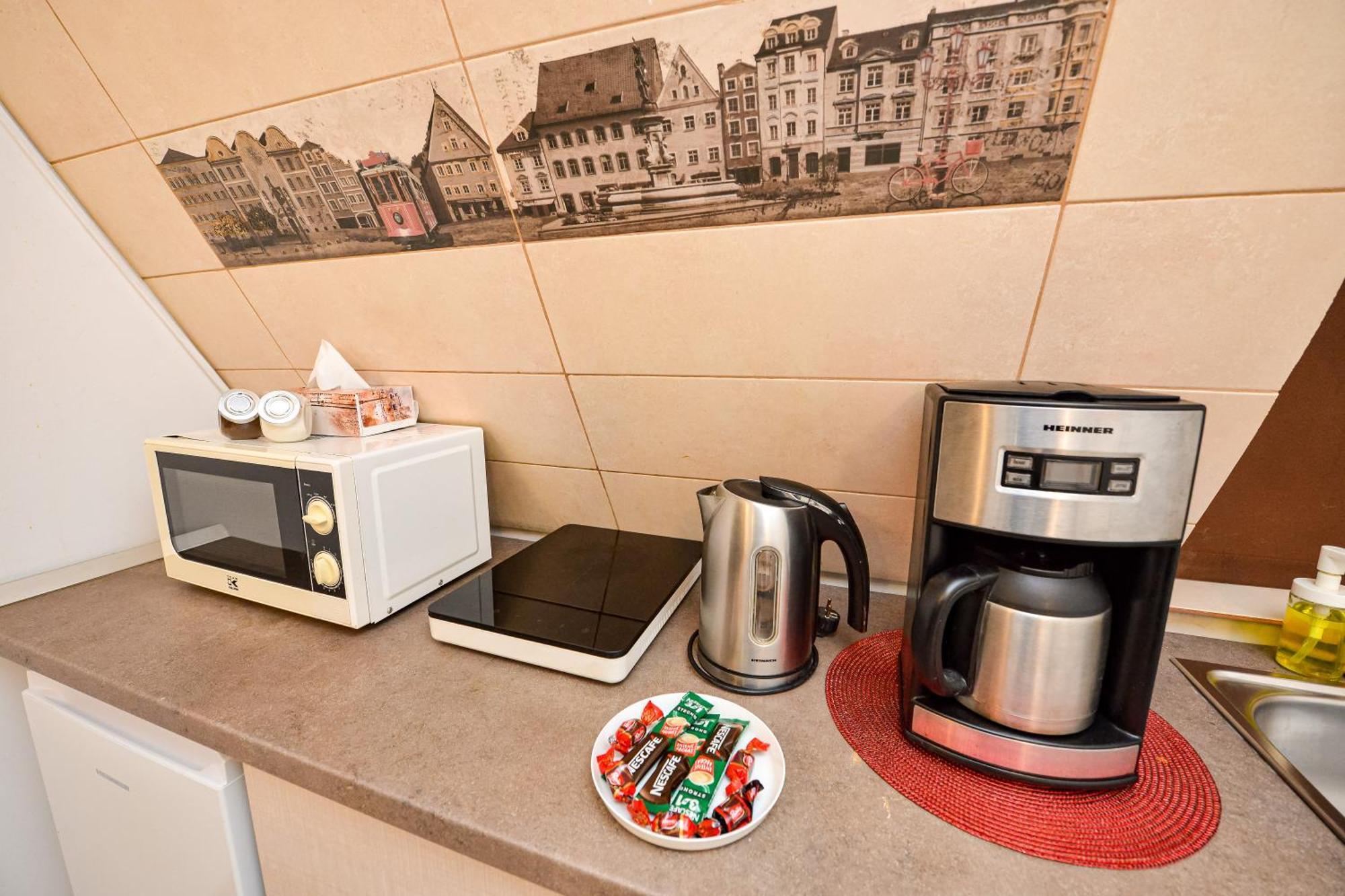 Apartment Center *