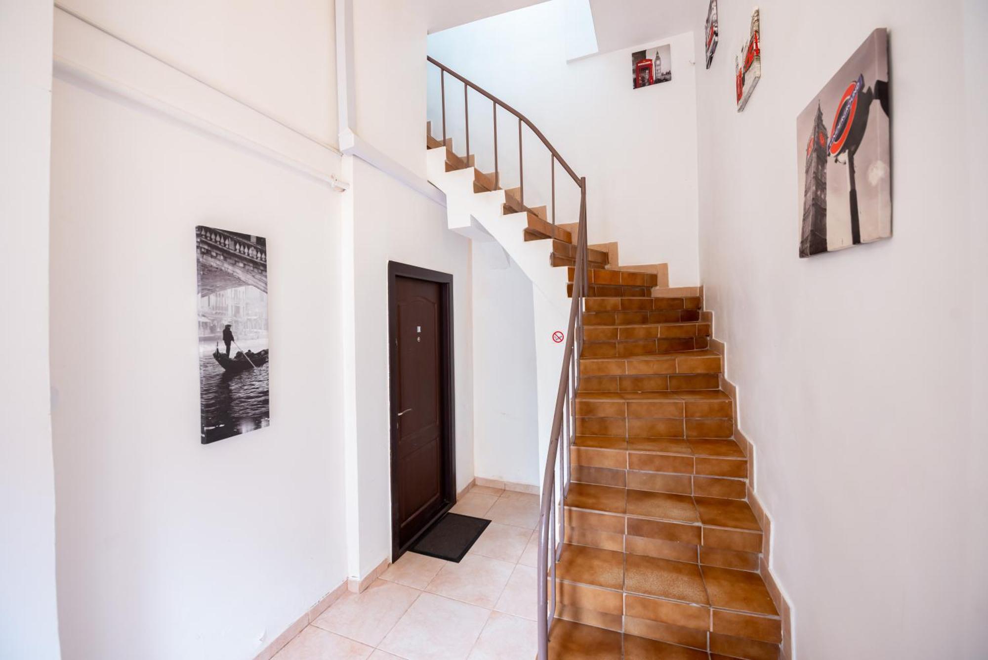 Center Apartment *