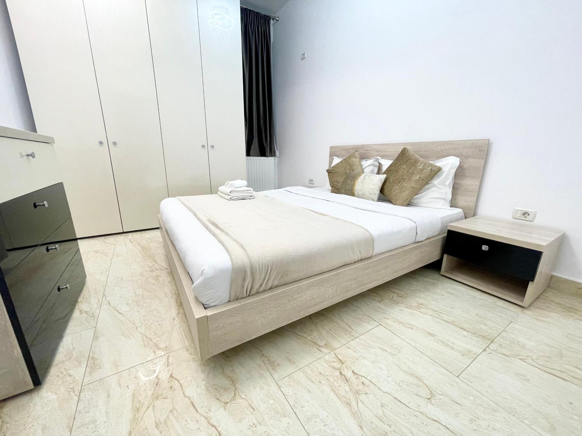Apartment Adress Ad25