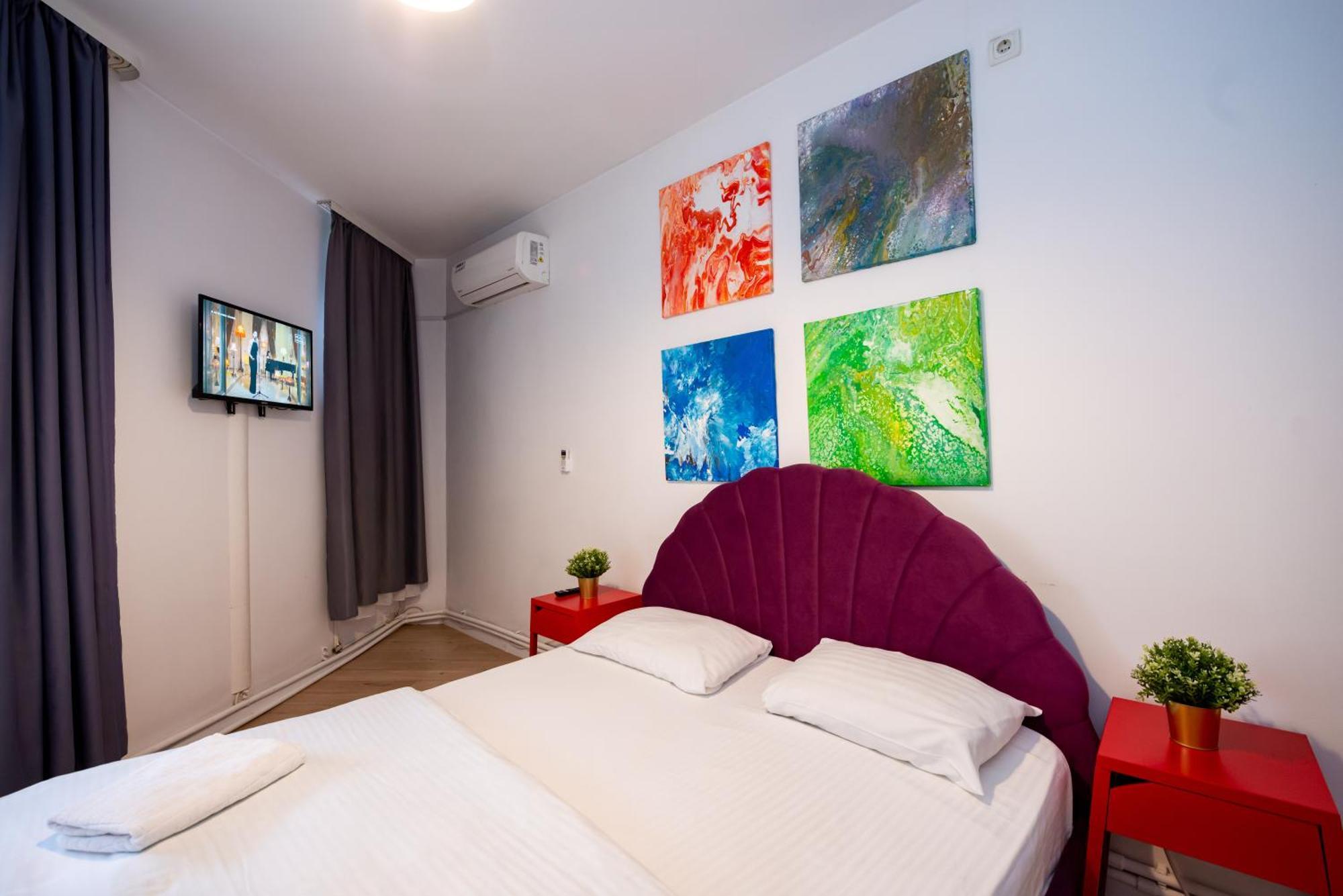 Old Town Apartment *