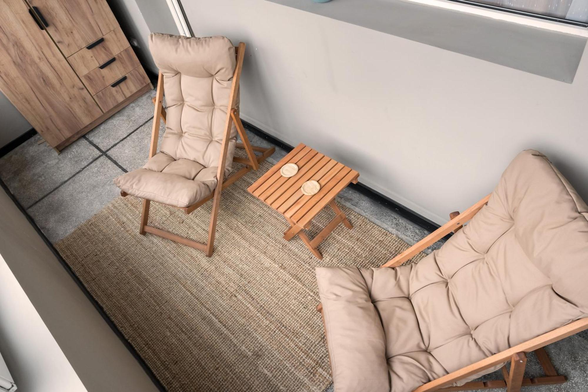 Apartment Ultracentral Near Old Town, Cismigiu And Victoriei - Cozy, Quiet And Modern Wt Sunny Balcony *