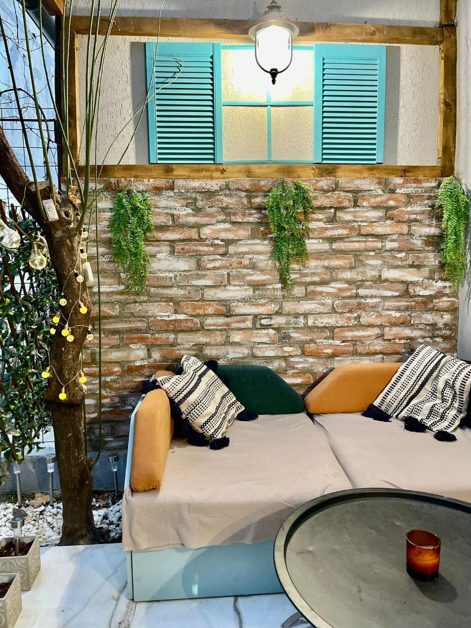 Saints & Sinners Romantic Jacuzzi Villa