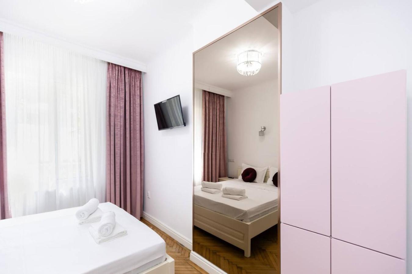 Apartment Wonderland