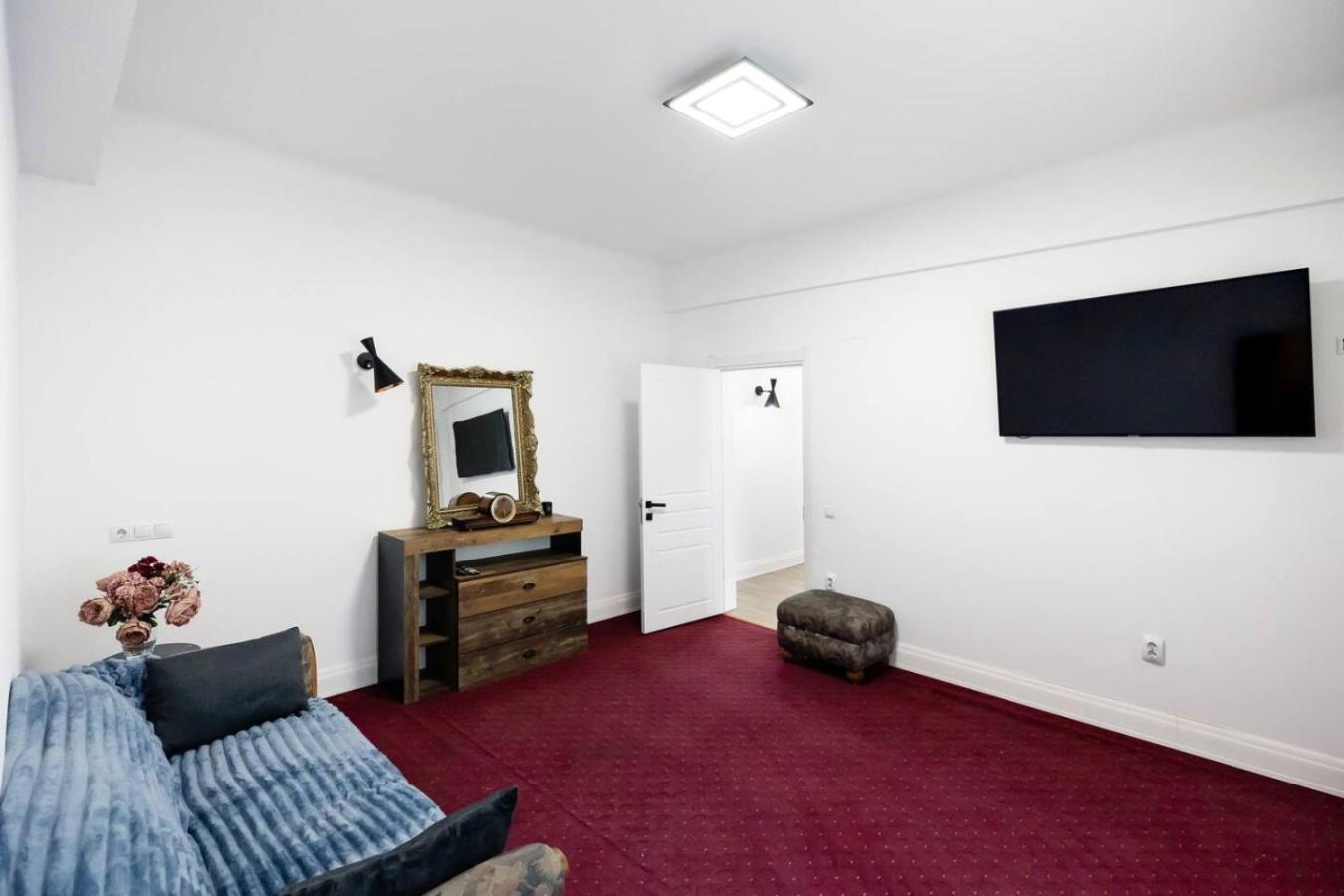 Tokyo Apartment *