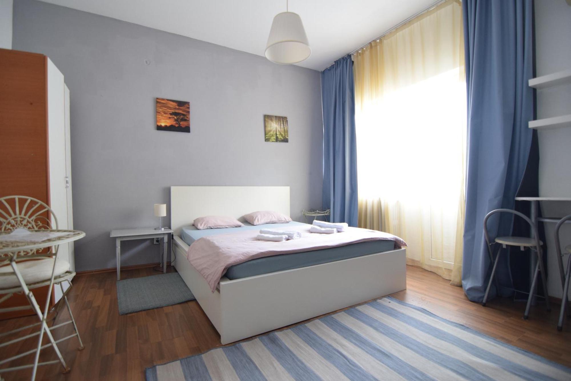Piata Rosetti Apartment *