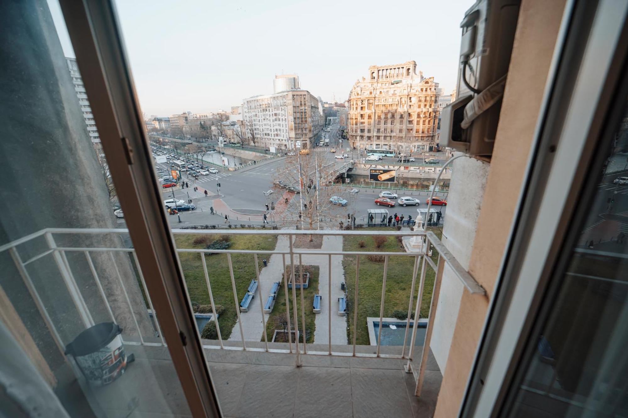 View By The River Bucureşti