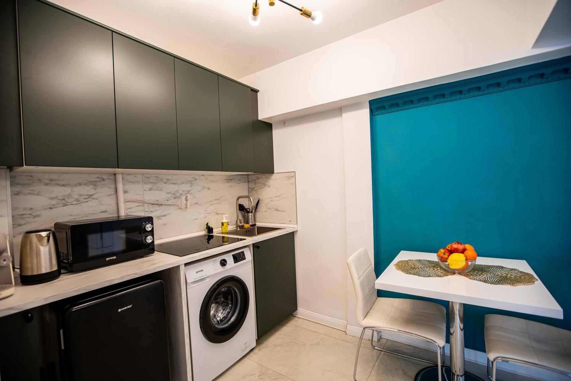Bellevue Apartment *