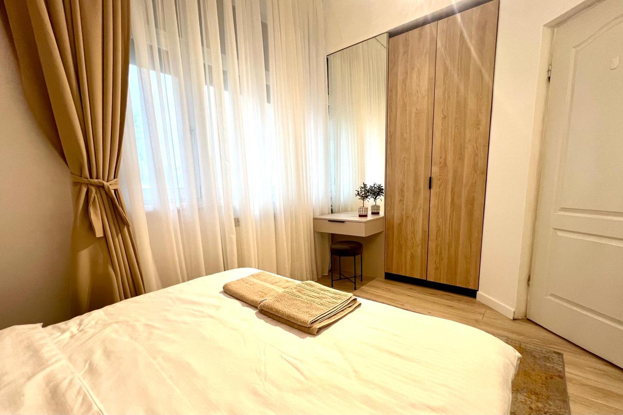 Apartment Flat In Near Old Town *