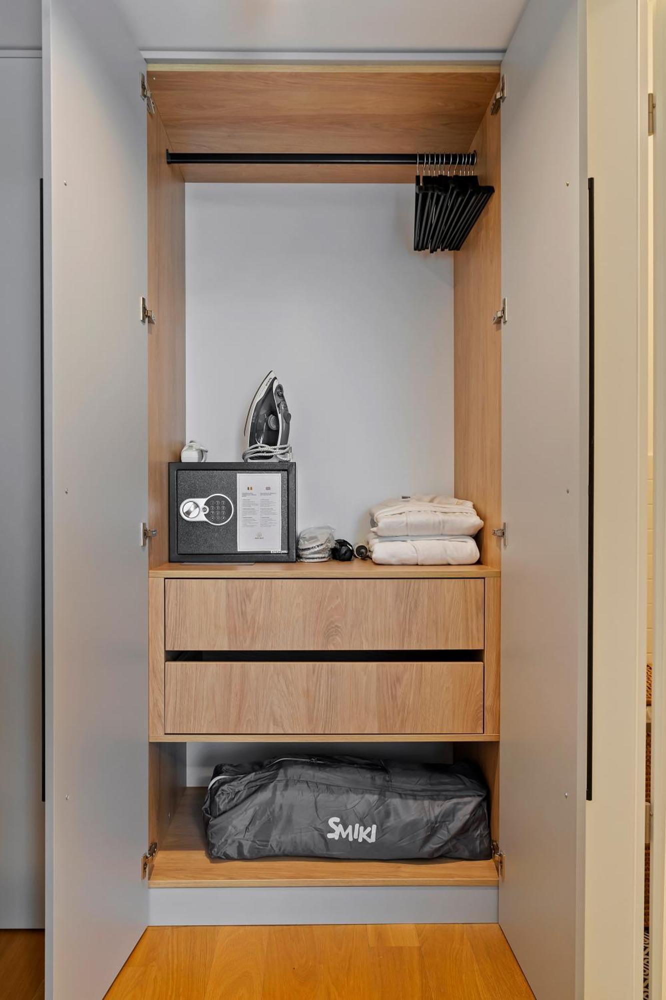 Mido Aviatie Park With Private Parking & Self Check-in Apartament *