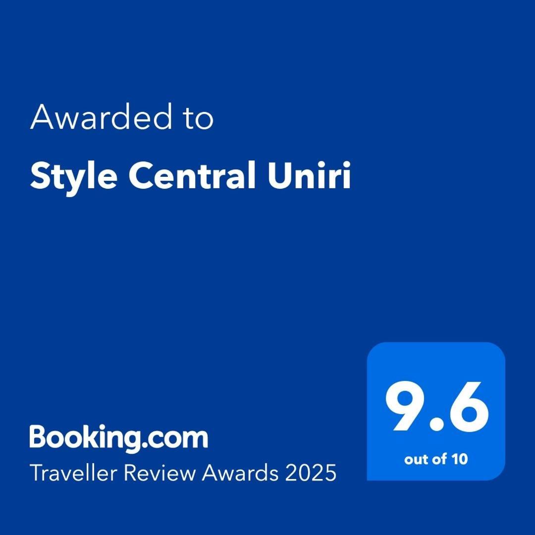 Style Uniri *