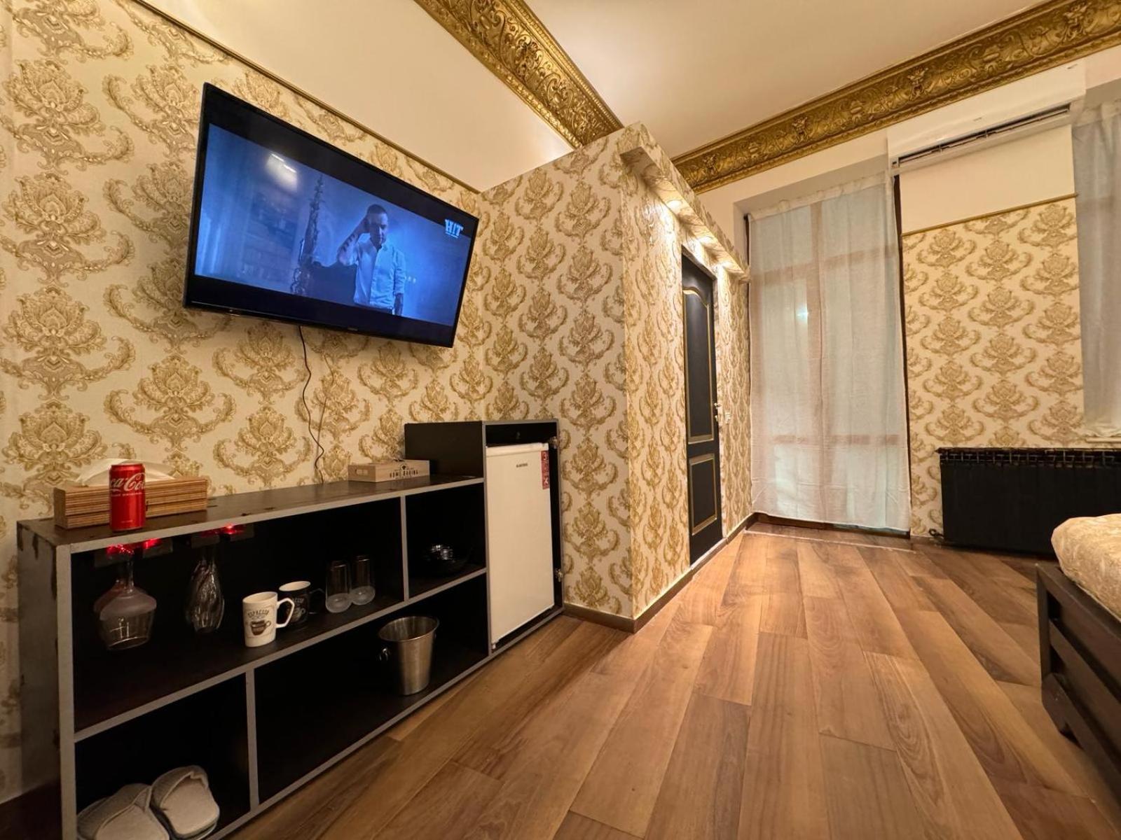Hotel Harry Piata Romana