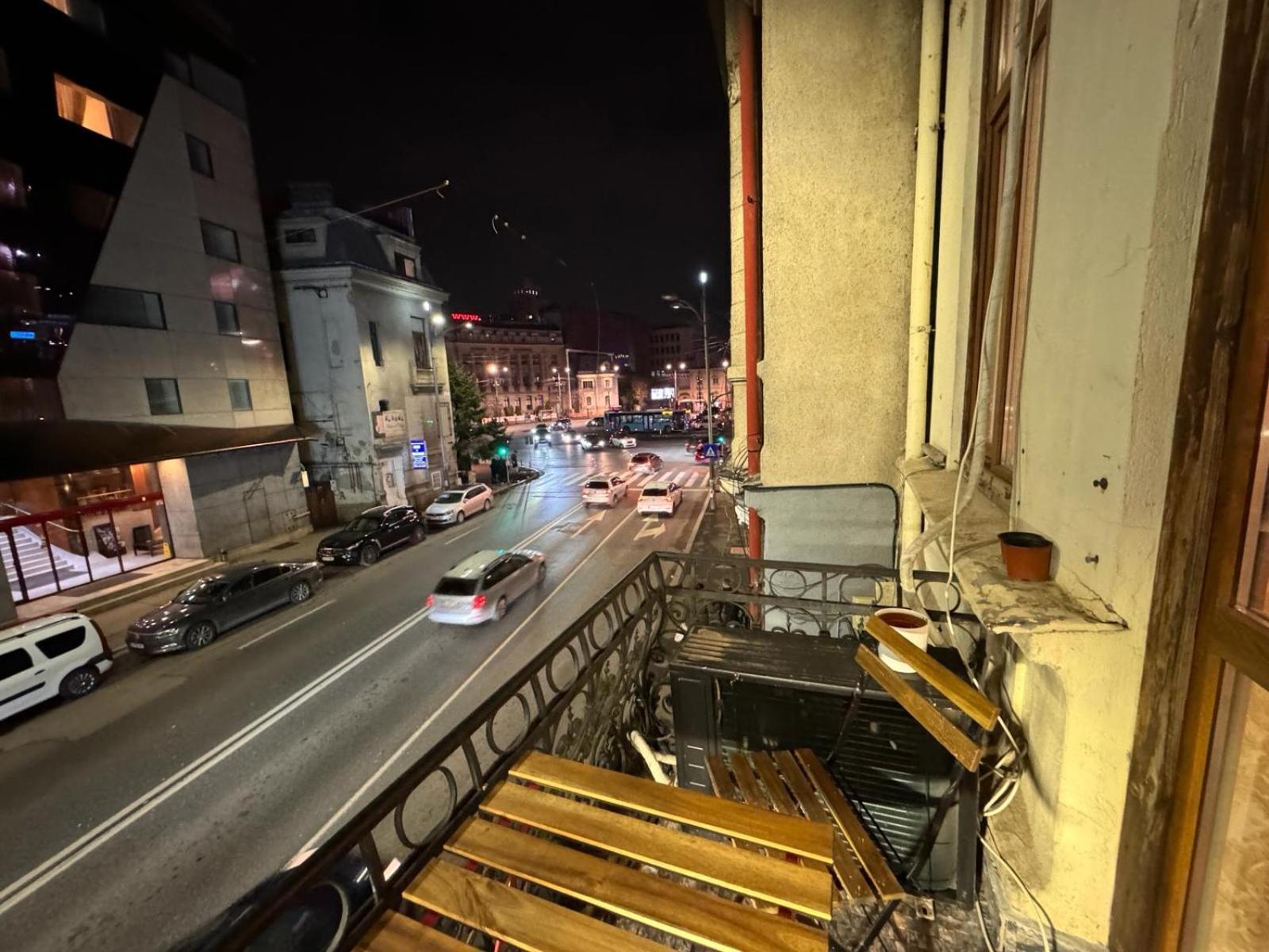 Hotel Harry Piata Romana