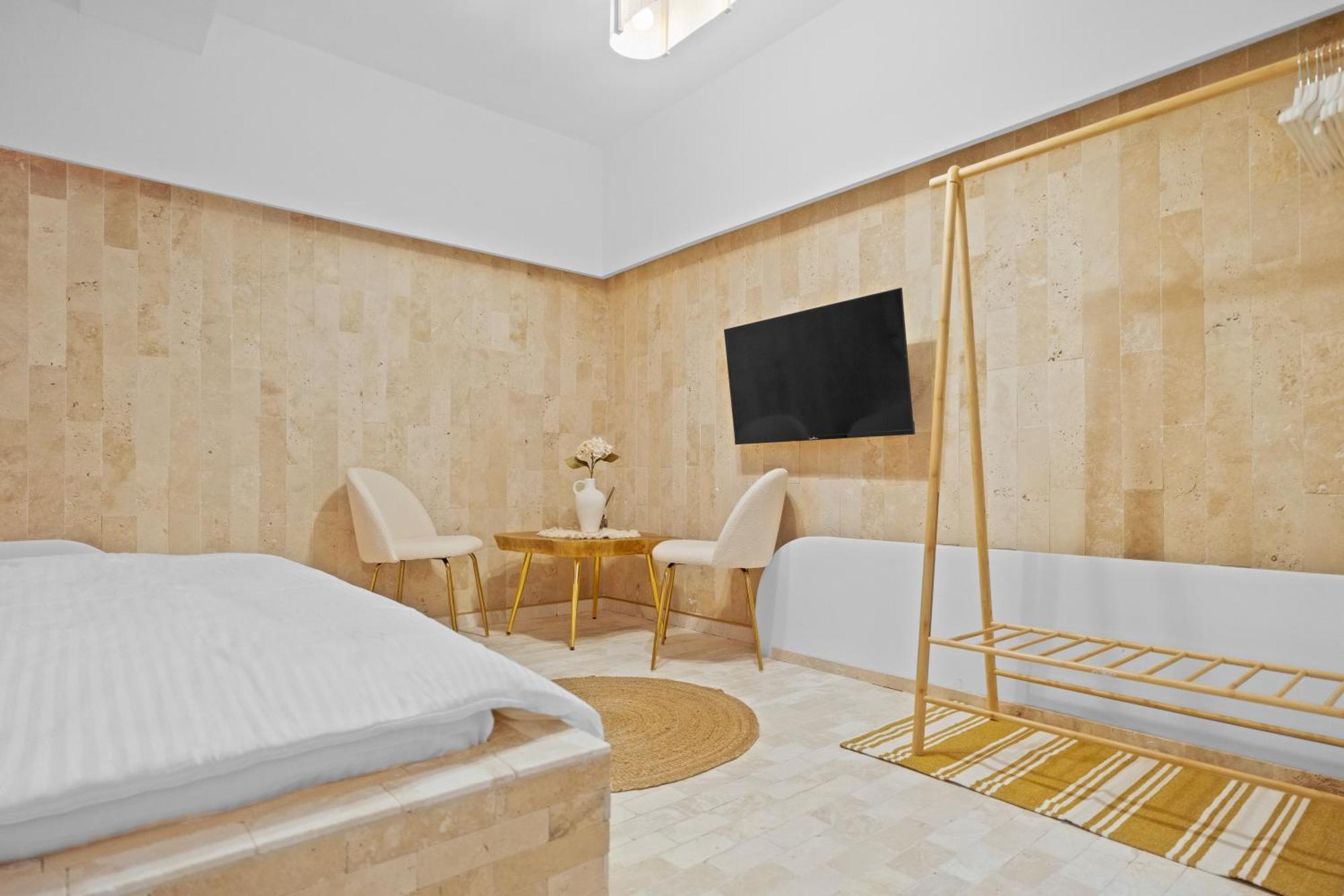 Santorini White Experience Apartment Bucharest