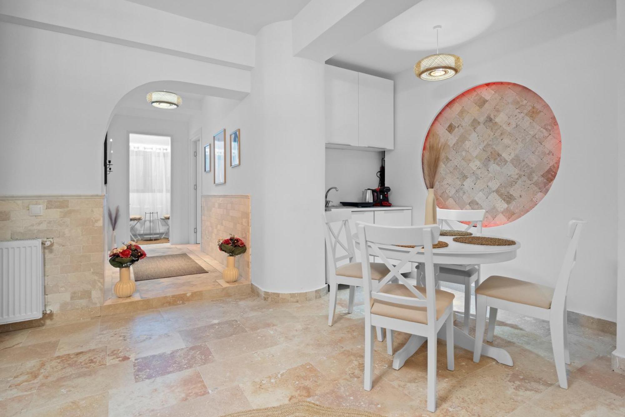 Santorini White Experience Apartment *