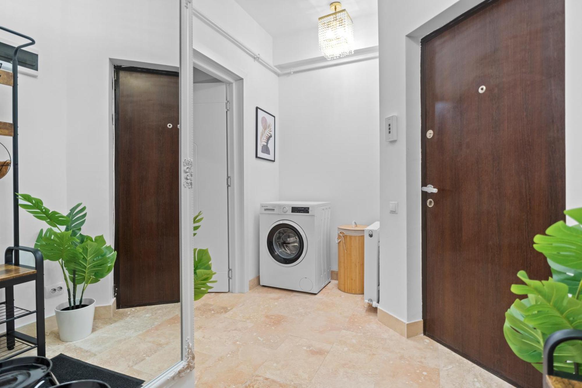 Apartment Santorini White Experience Bucharest