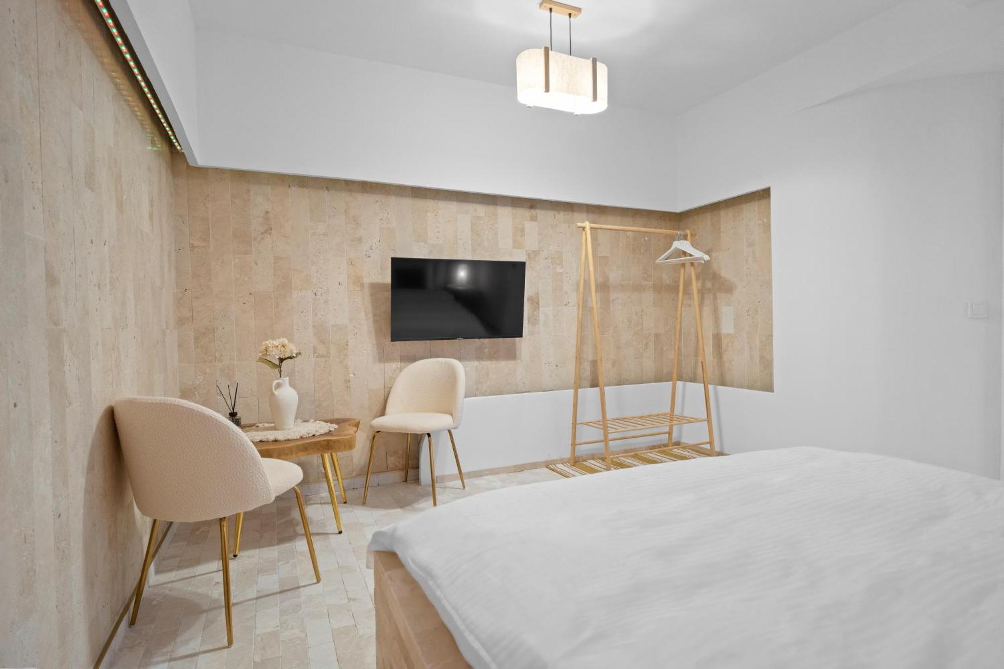 Santorini White Experience Apartment *