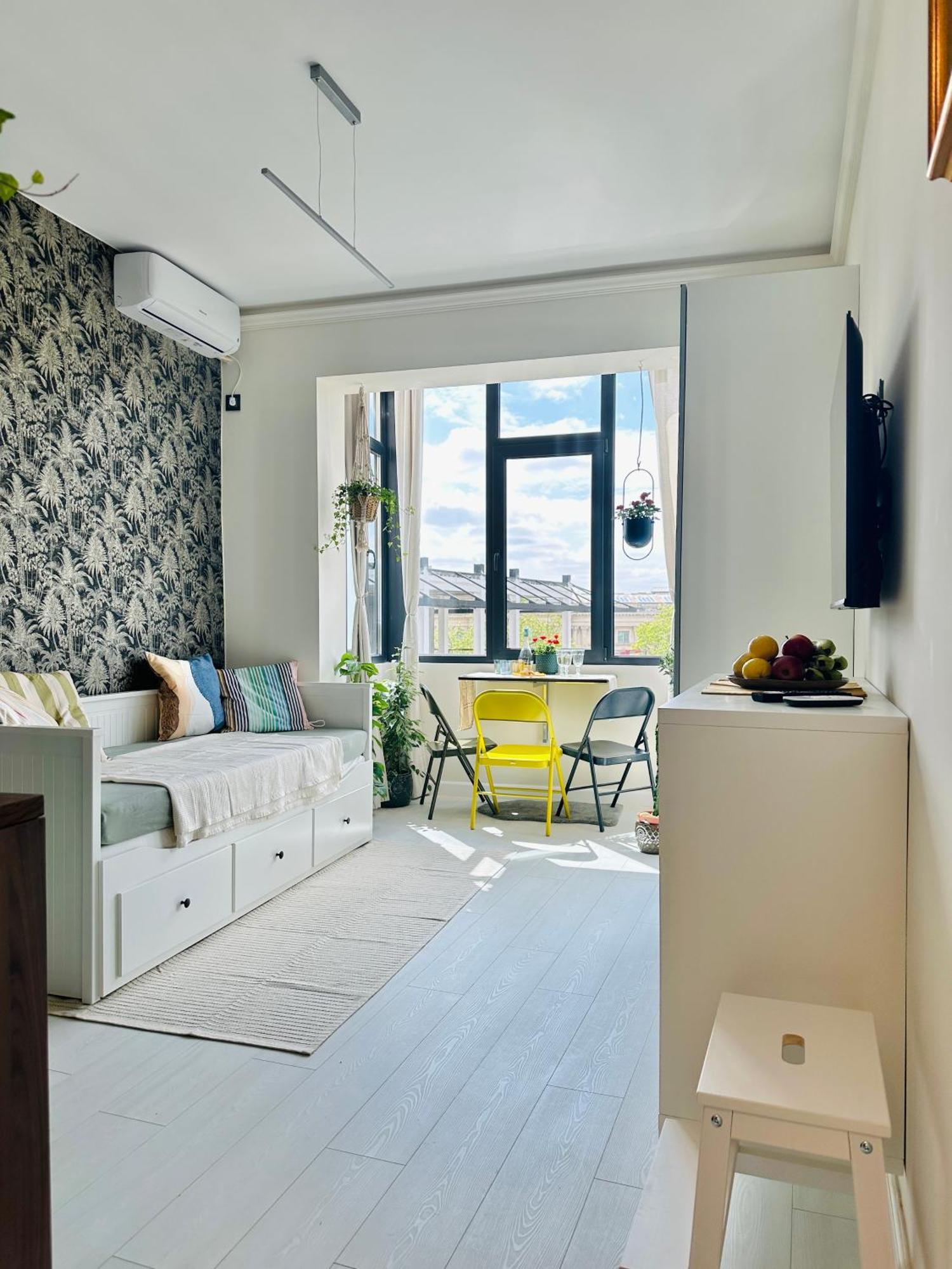 Harmony - Elegant Escape Near Ateneu Apartment *