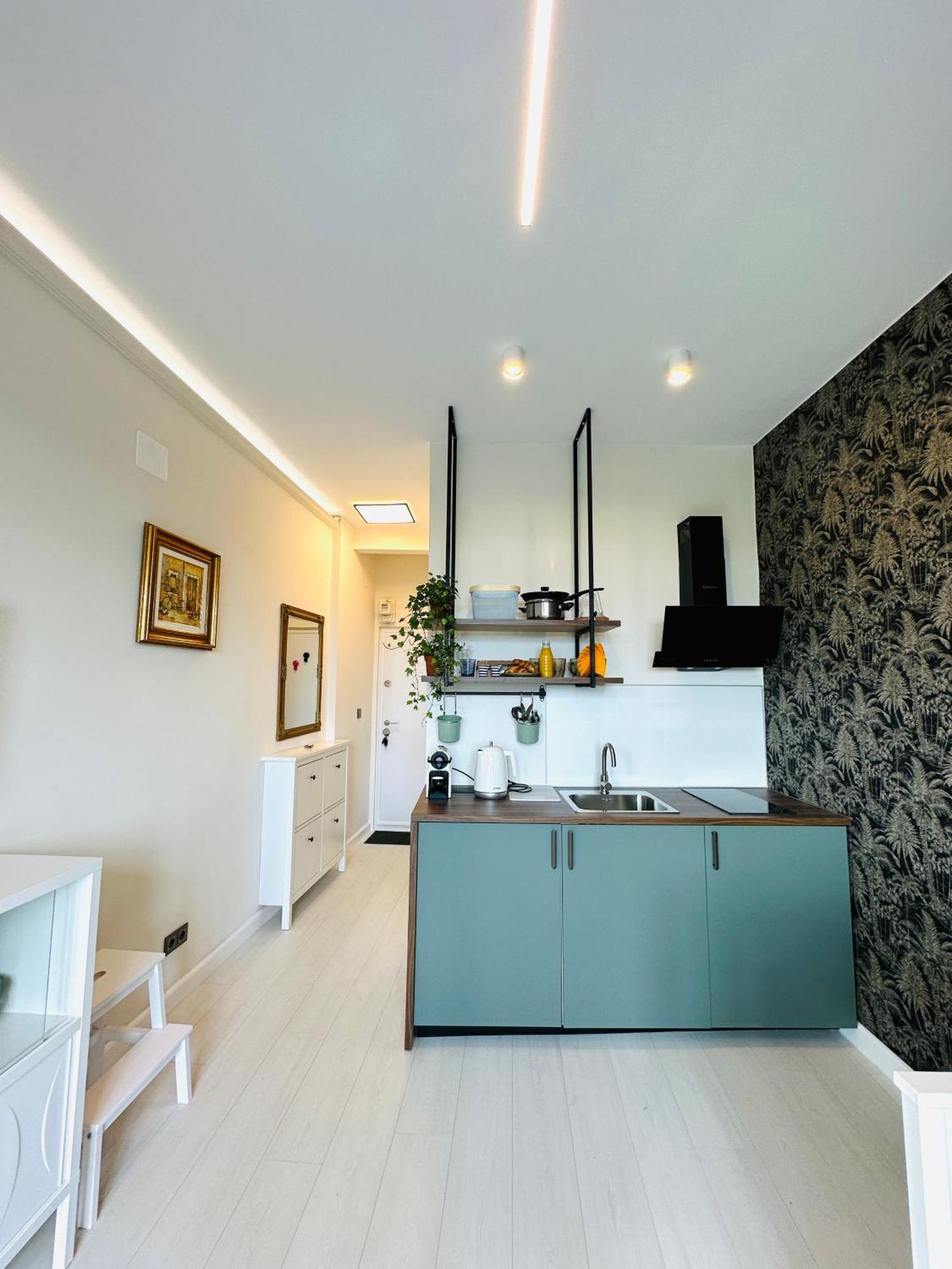Apartment Harmony - Elegant Escape Near Ateneu Bucharest
