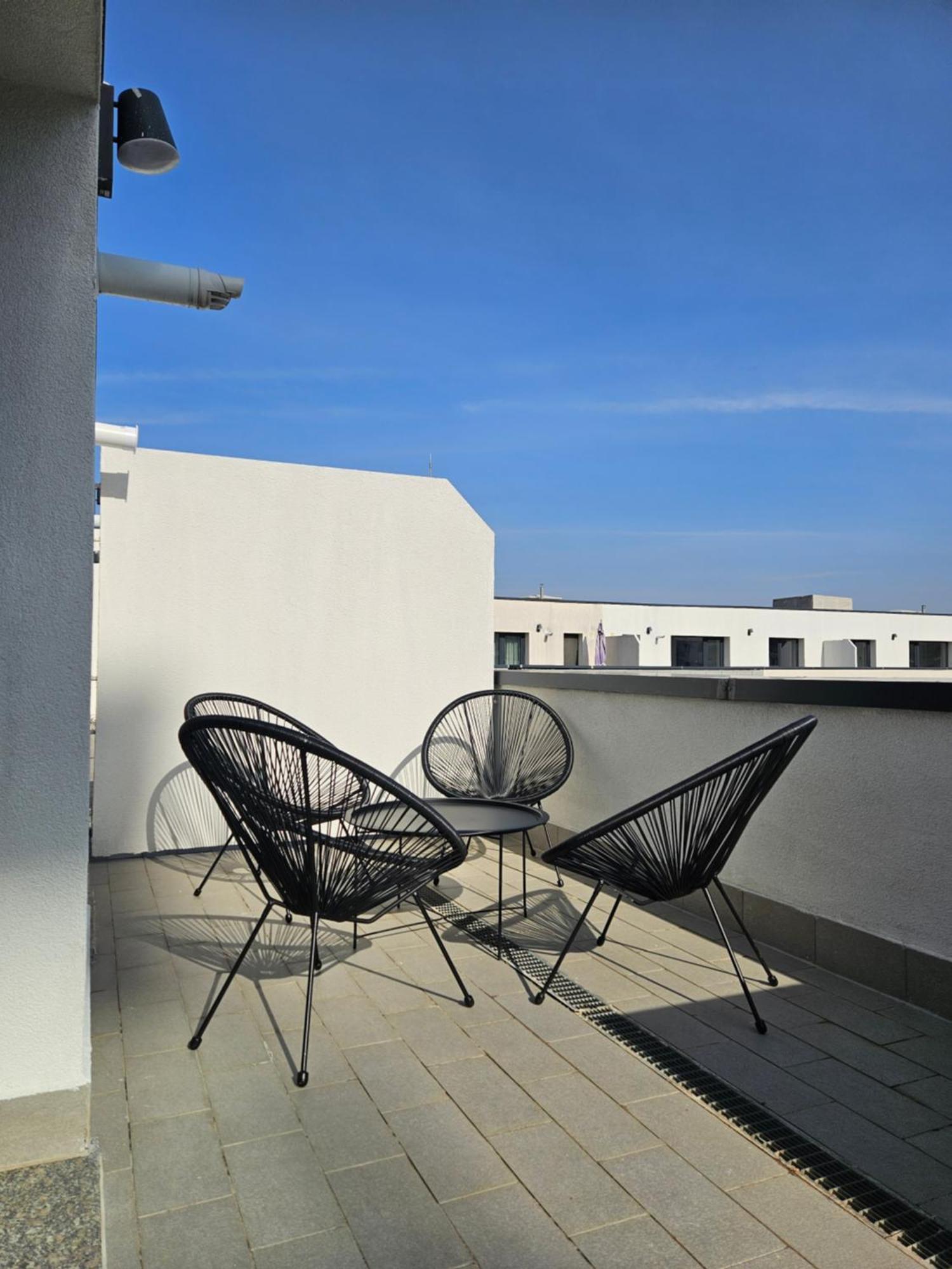 Onix Penthouse 18, Premium Parking Bucharest
