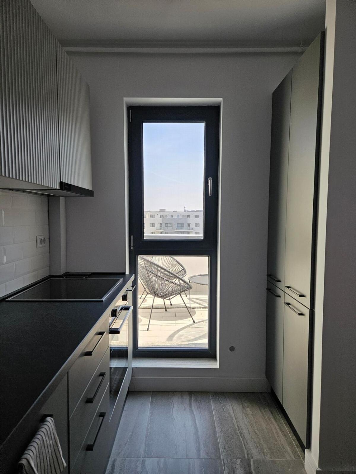 Onix Penthouse 18, Premium Parking Apartment *
