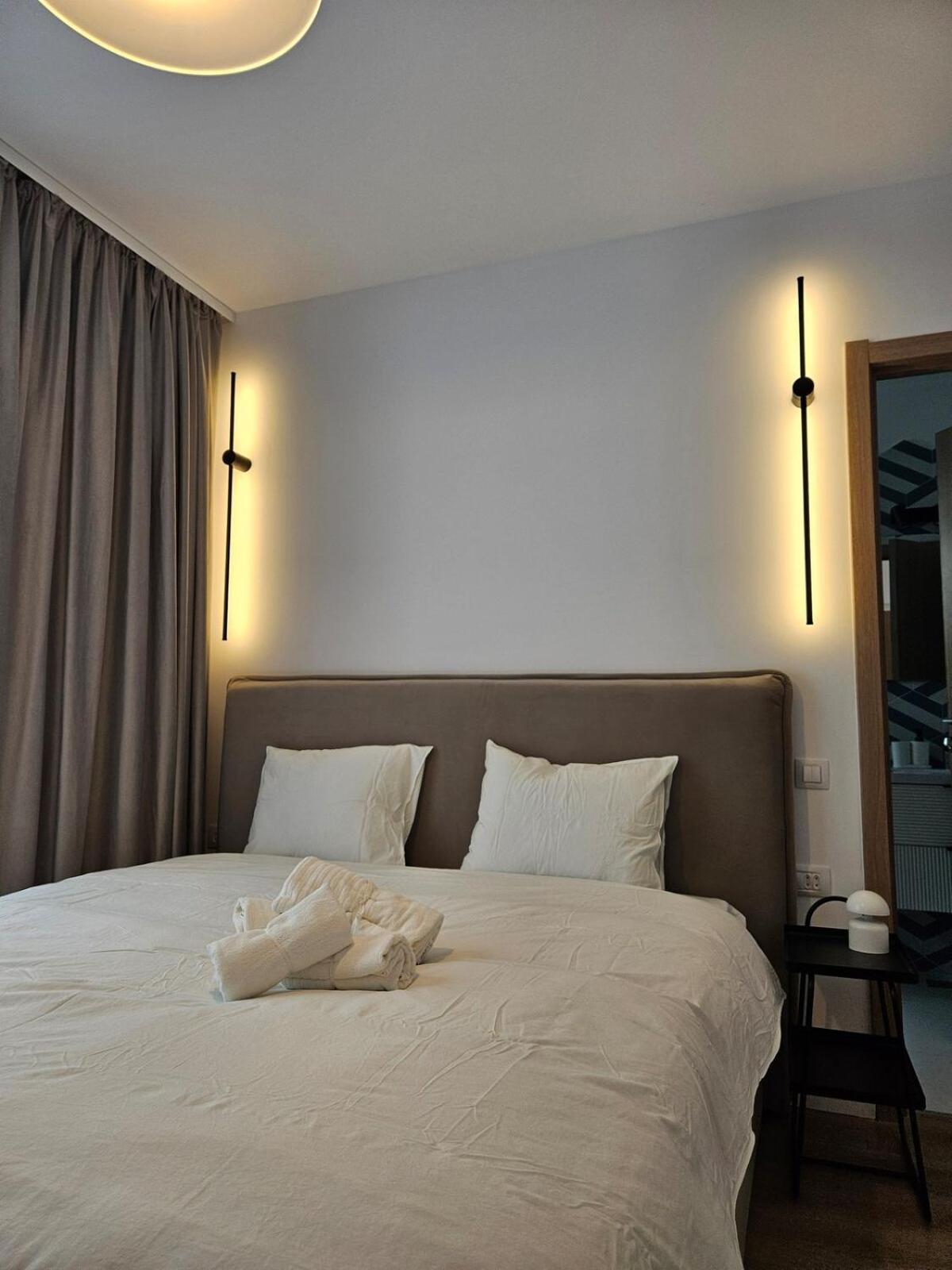 Onix Penthouse 18, Premium Parking Apartment Bucharest