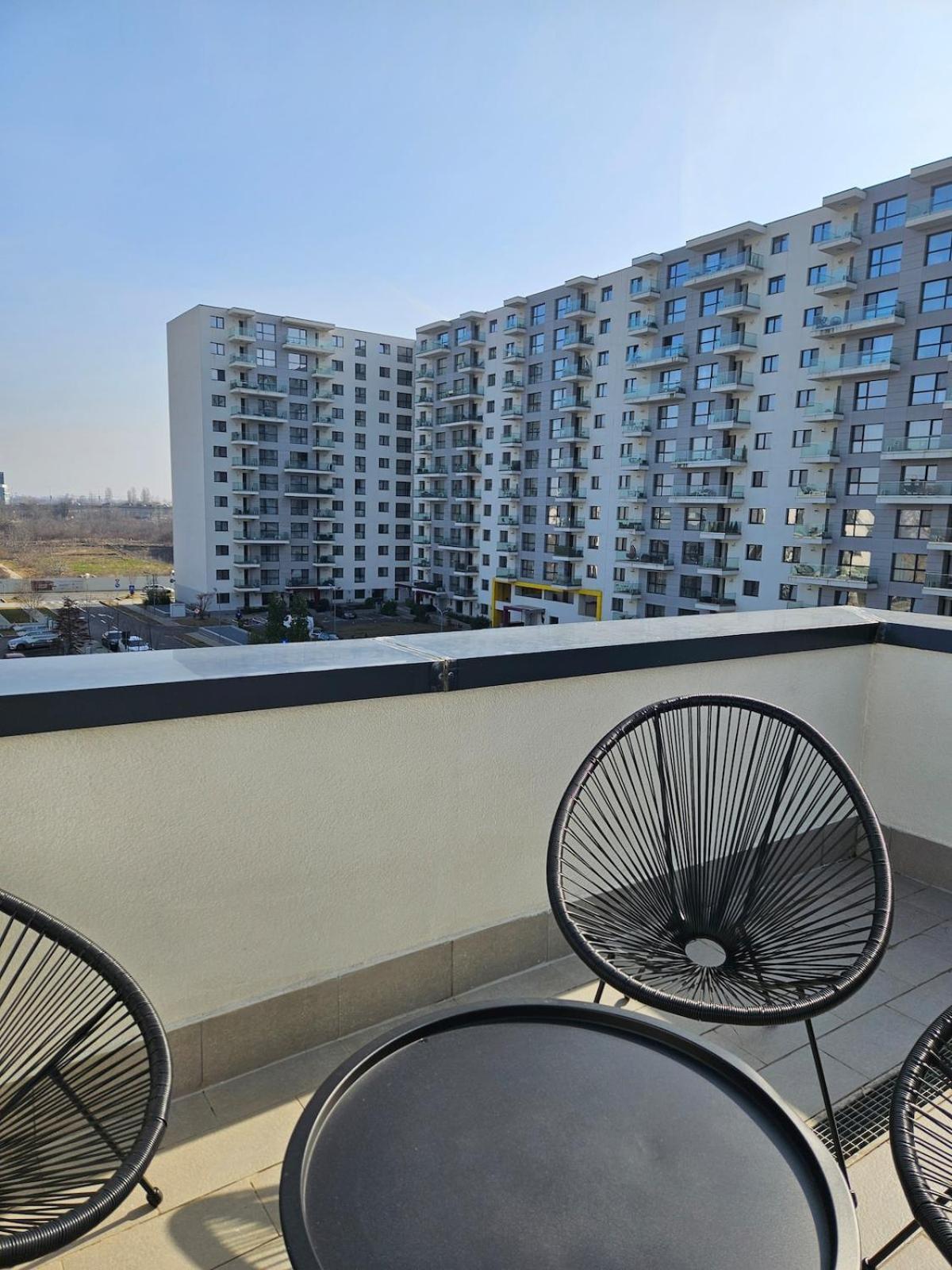 Onix Penthouse 18, Premium Parking *