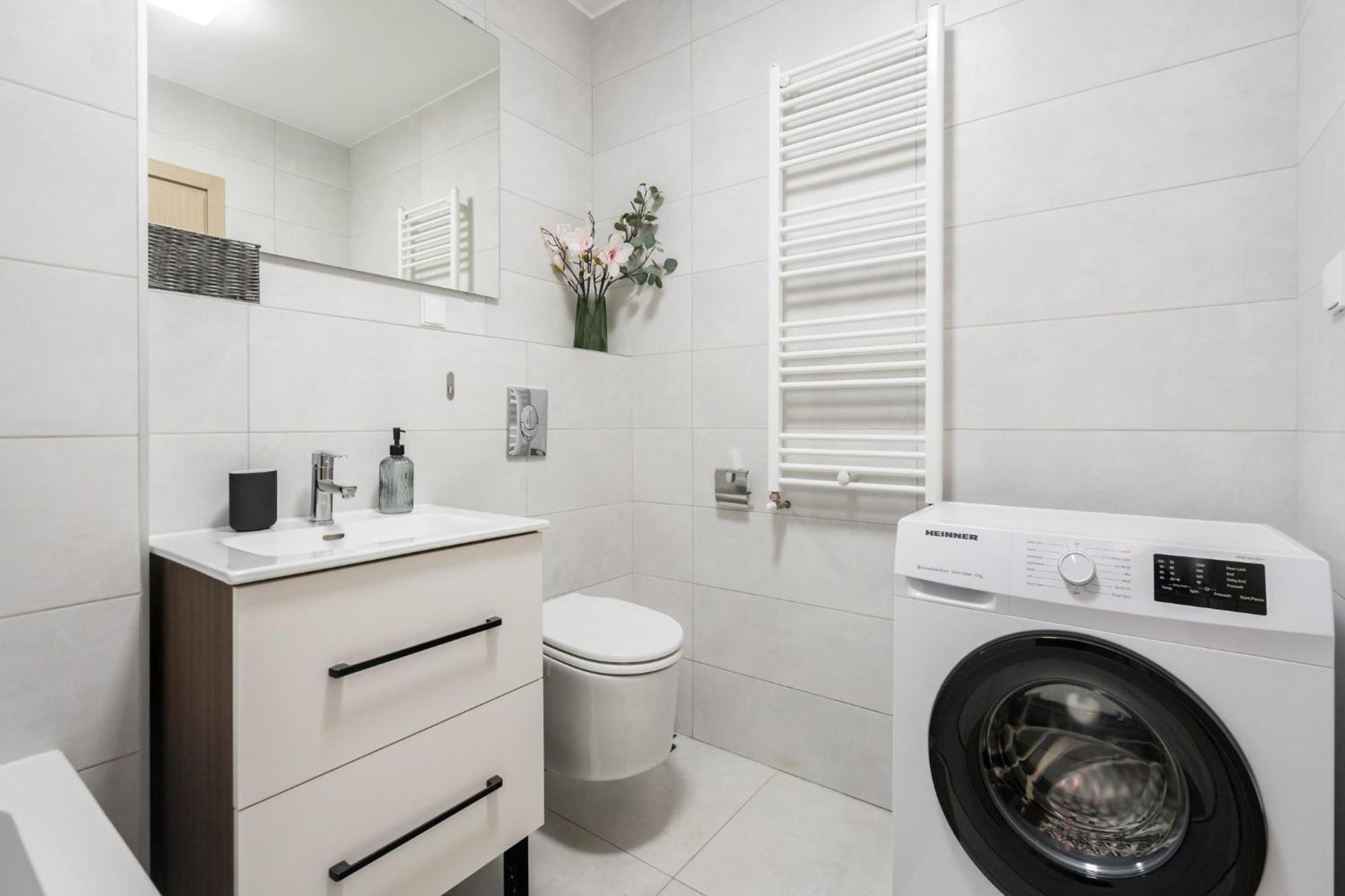 The Painter - Timpuri Noi 1br With Parking *