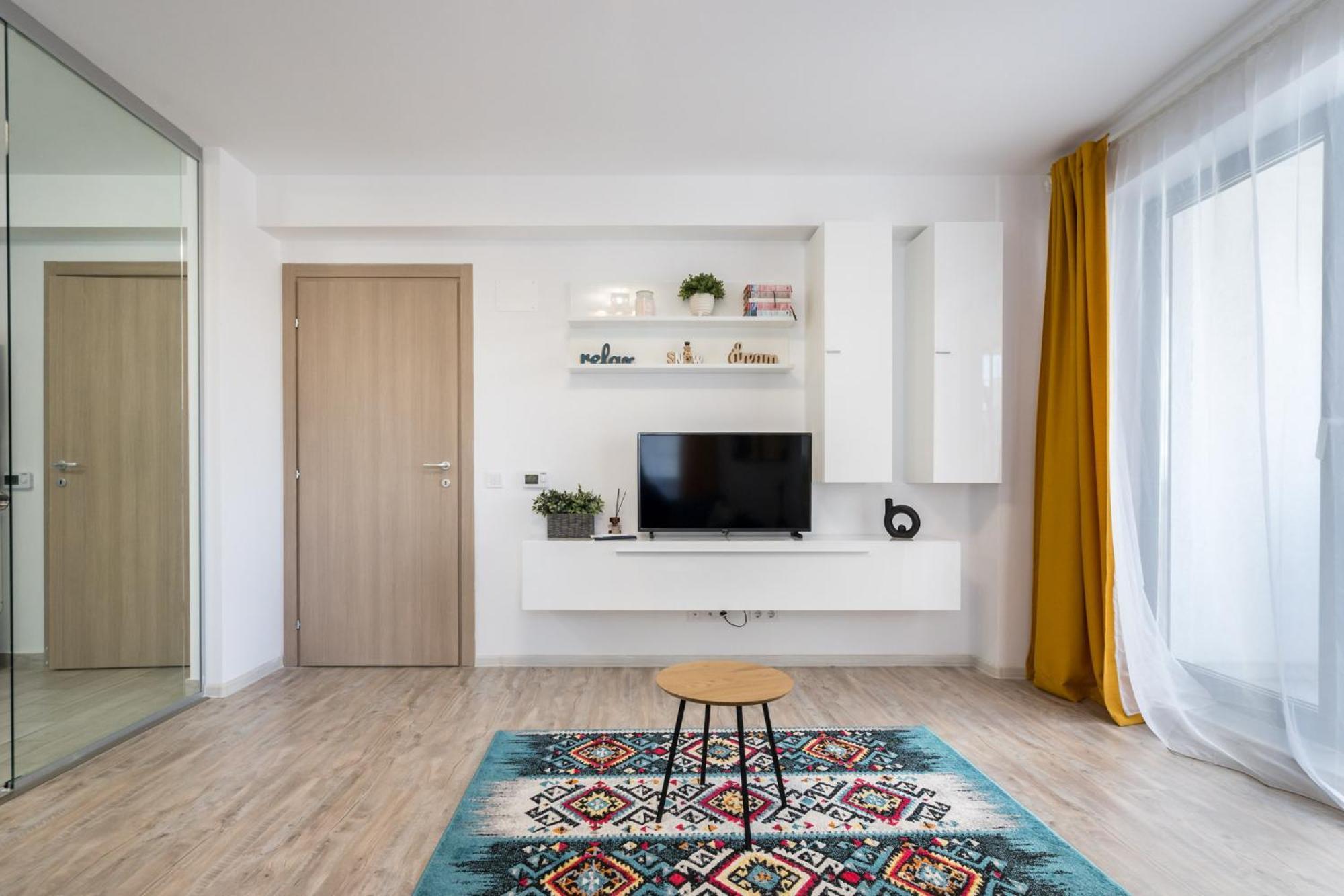 The Painter - Timpuri Noi 1br With Parking