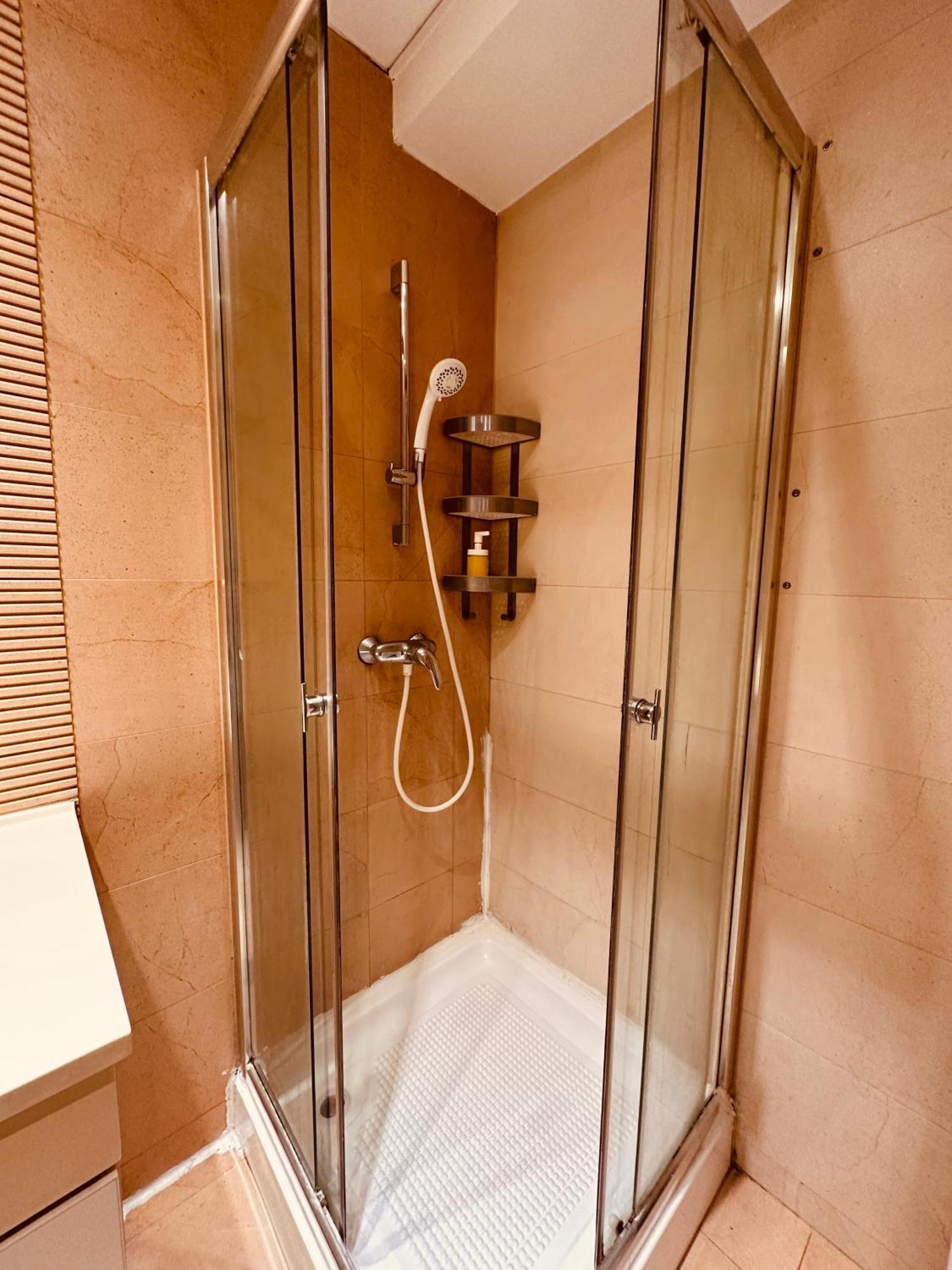 Luxury Rgr Apartment Bucharest
