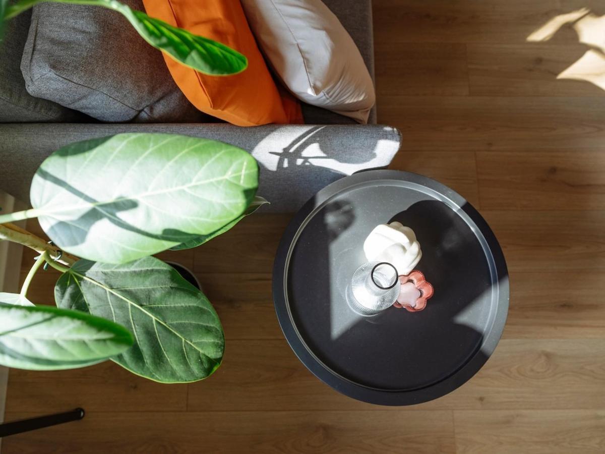 Aura - Old Town Apartment