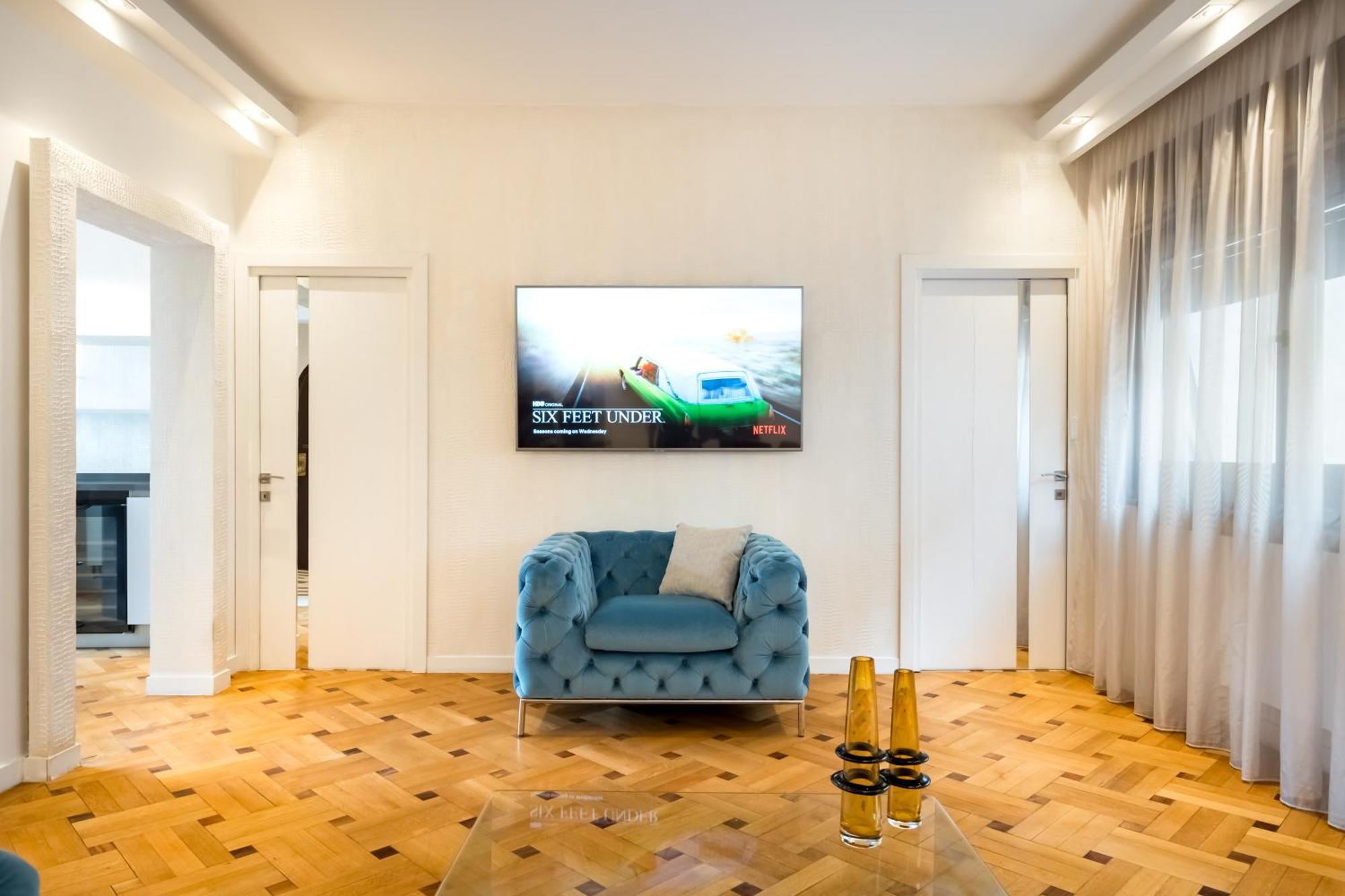 Apartament Esop - Elegant 2br In Dorobanti *
