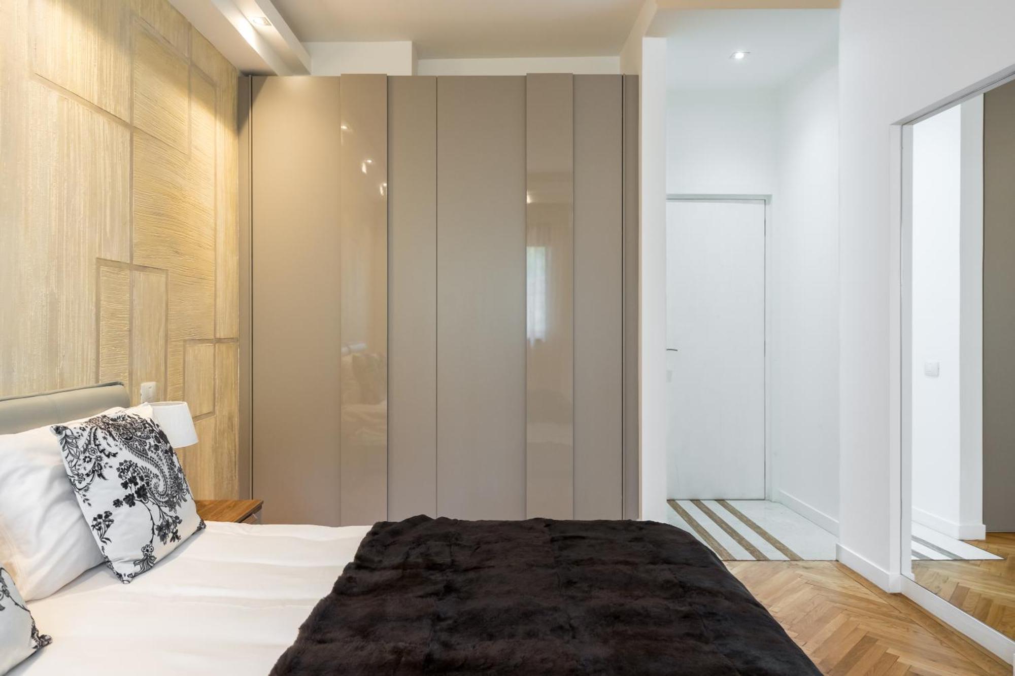 Apartament Esop - Elegant 2br In Dorobanti Bucureşti