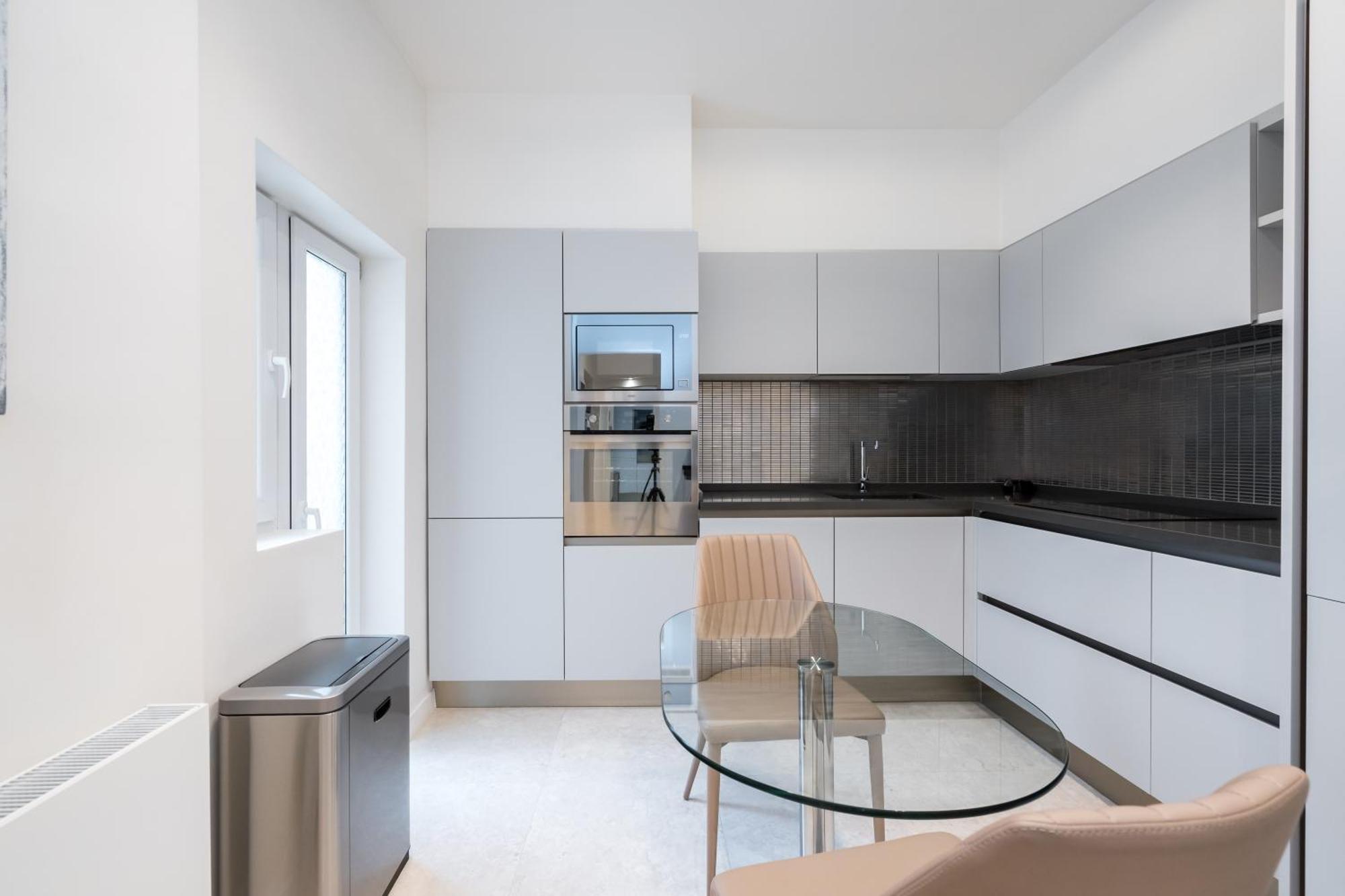 Apartament Esop - Elegant 2br In Dorobanti Bucureşti