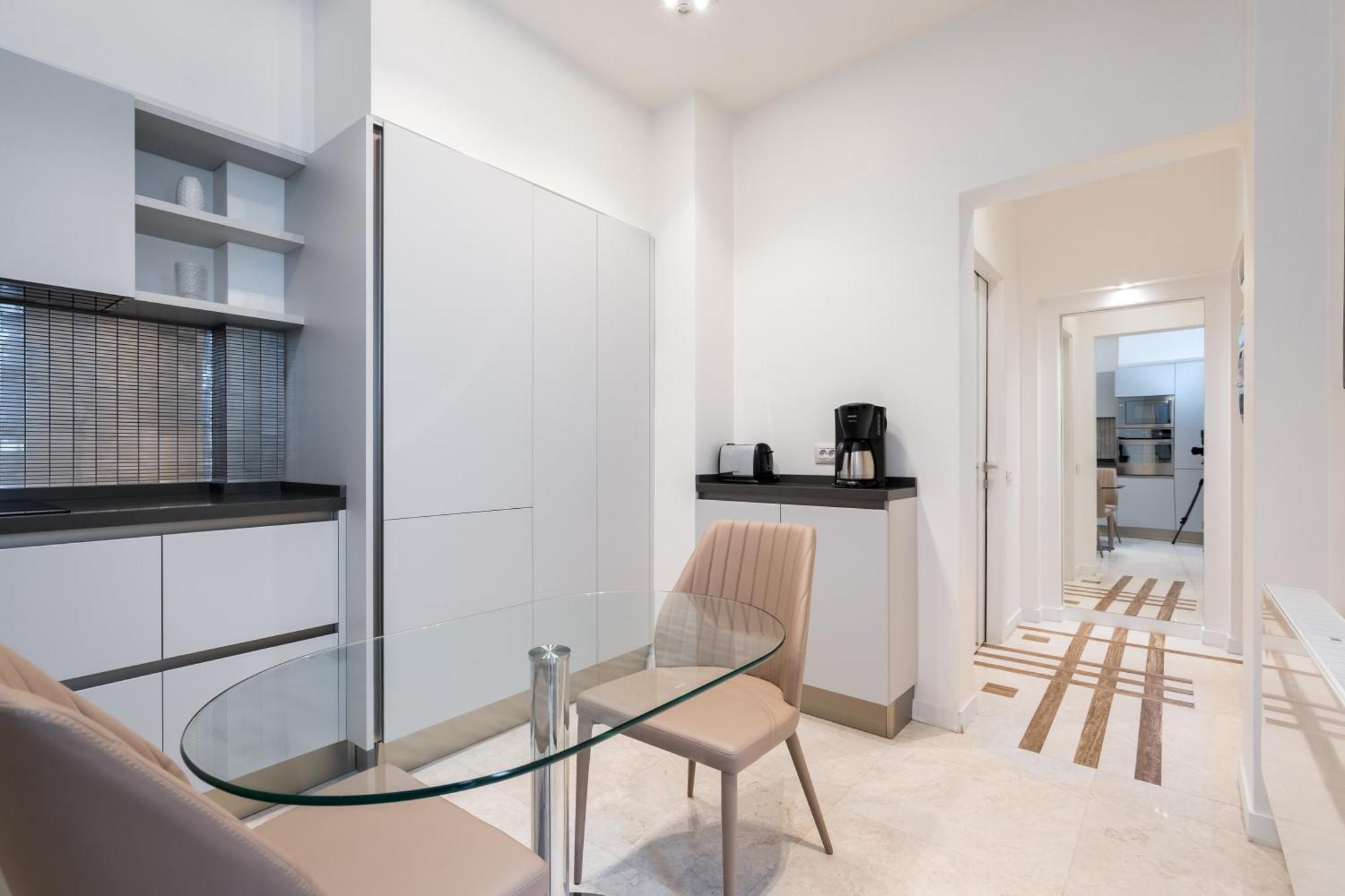 Apartament Esop - Elegant 2br In Dorobanti