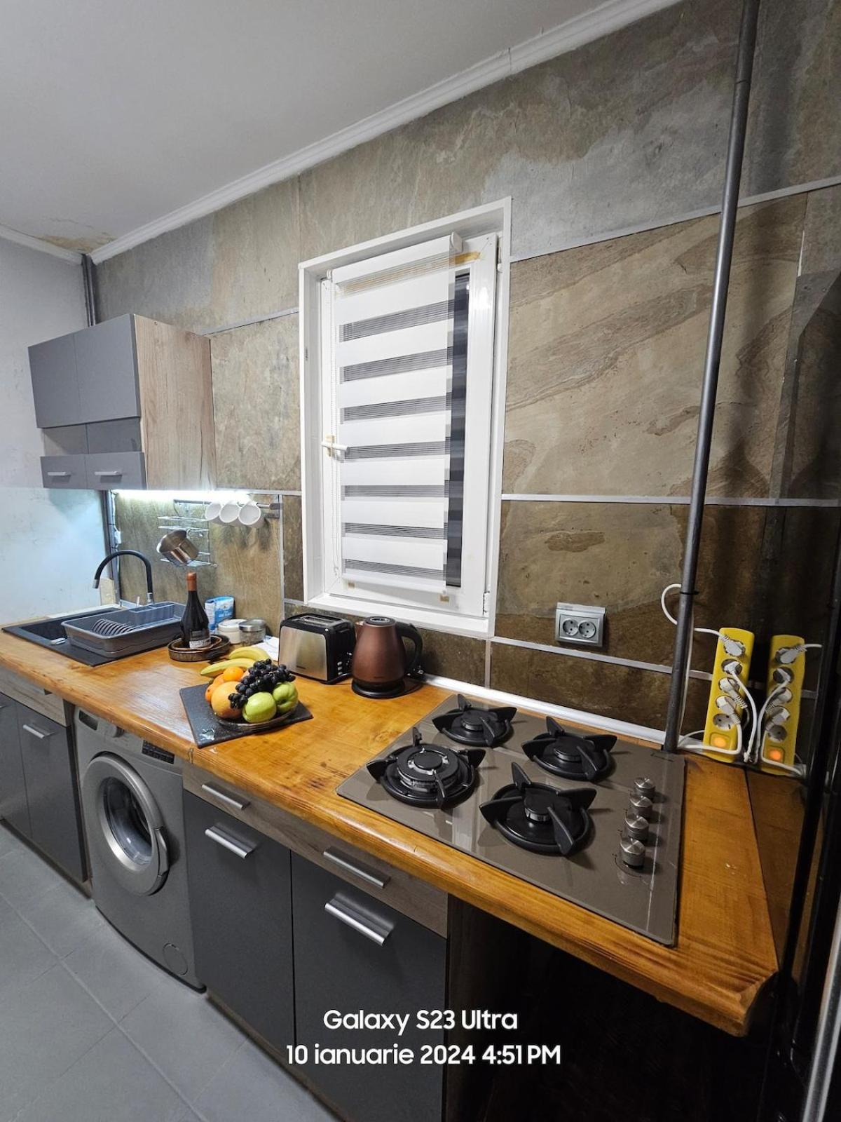 Central, Happy Wi Fi Apartment