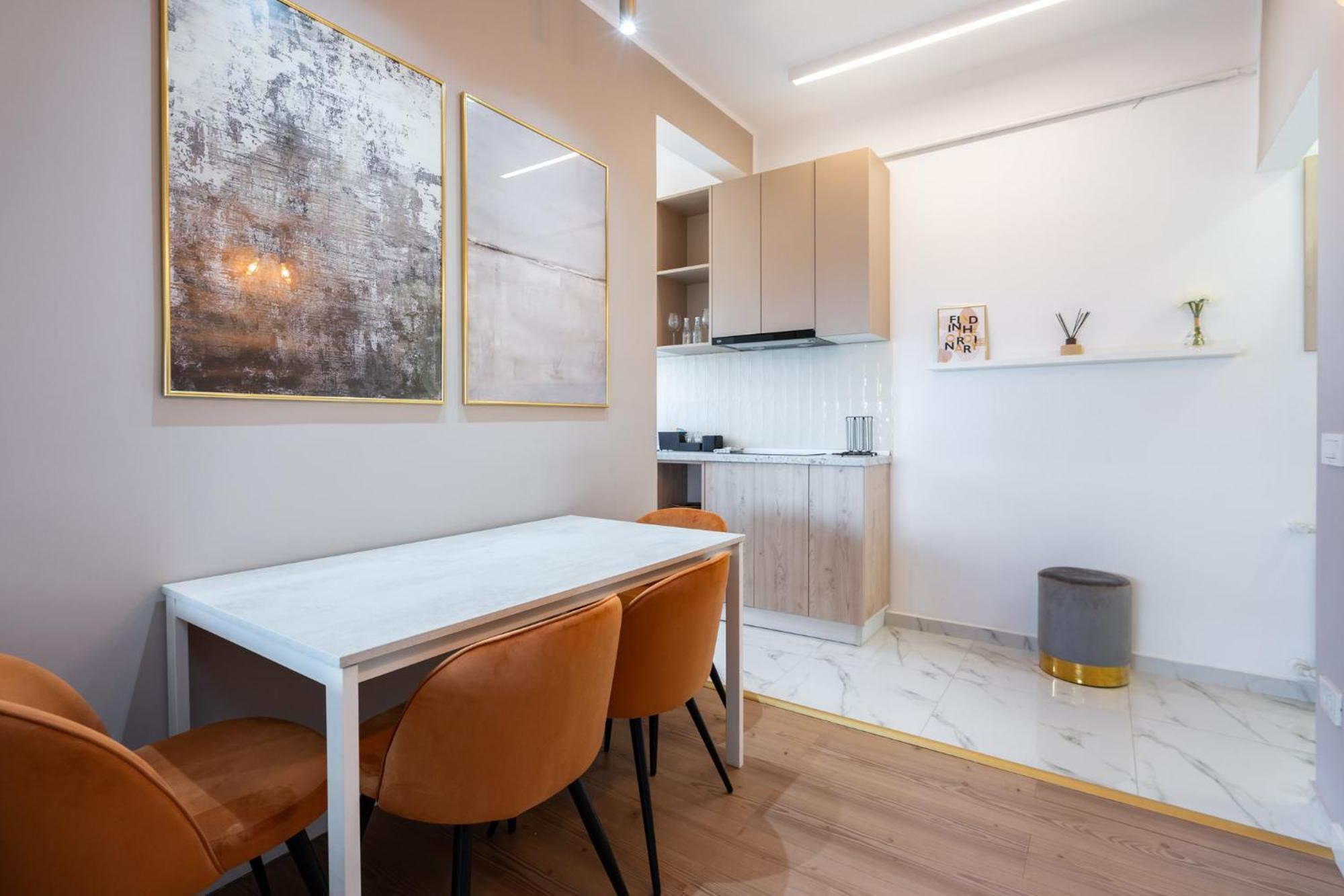 Sunset - Luxury On Calea Victoriei Bucharest