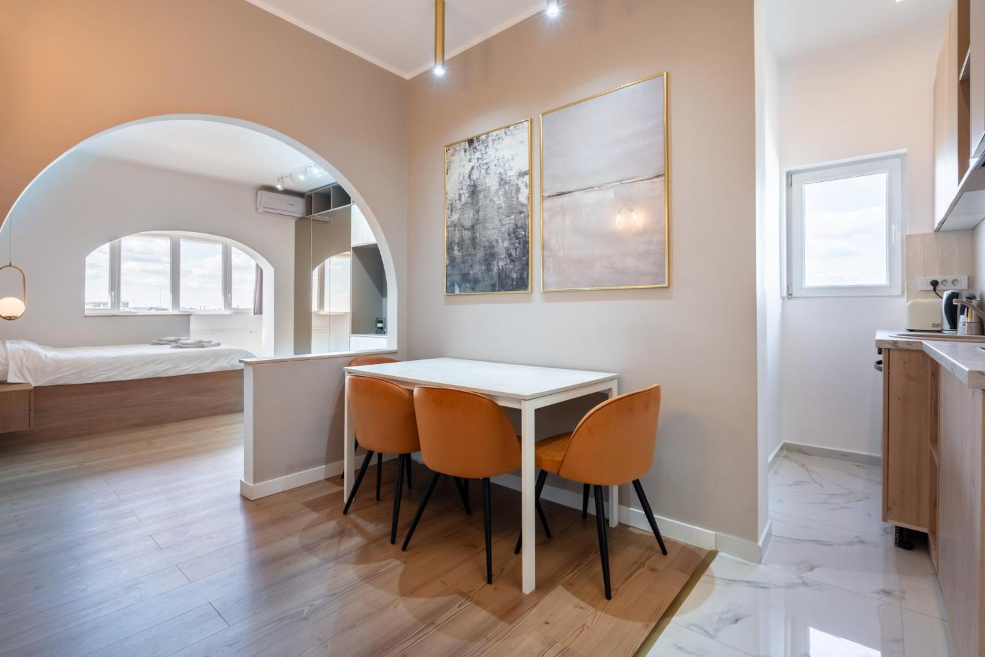 Sunset - Luxury On Calea Victoriei Apartment *
